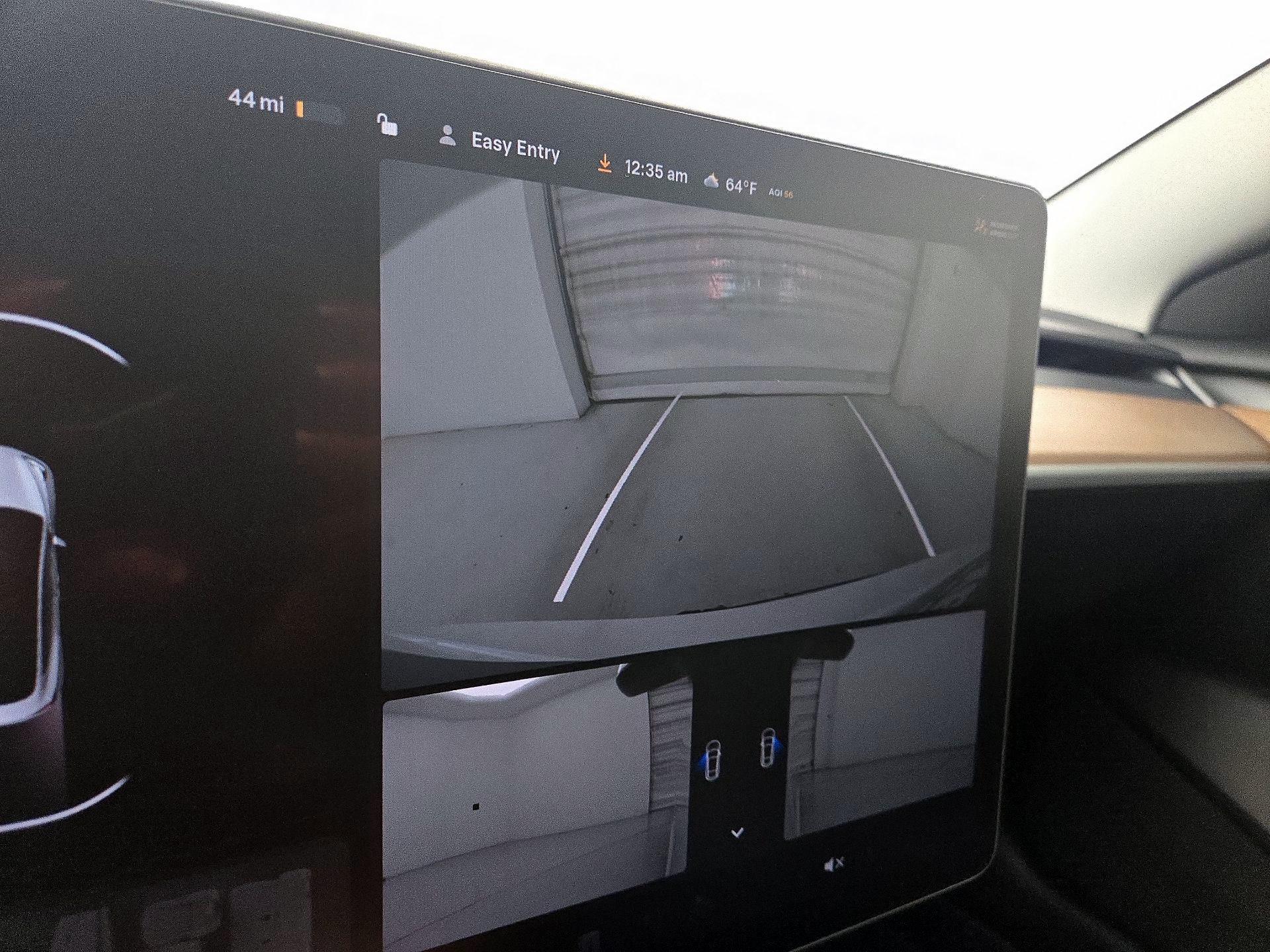 Thumbnail: 2022 Tesla Model 3 - 14