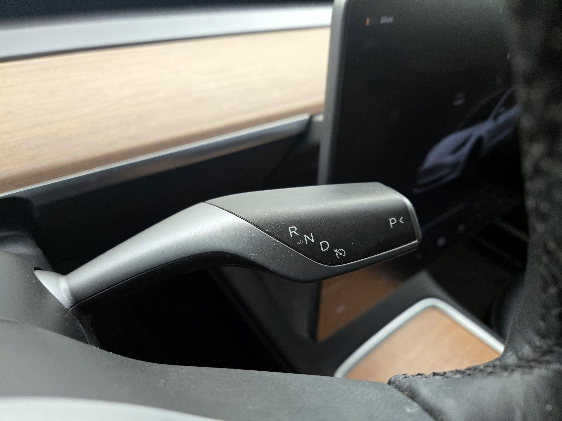 Thumbnail: 2022 Tesla Model 3 - 17