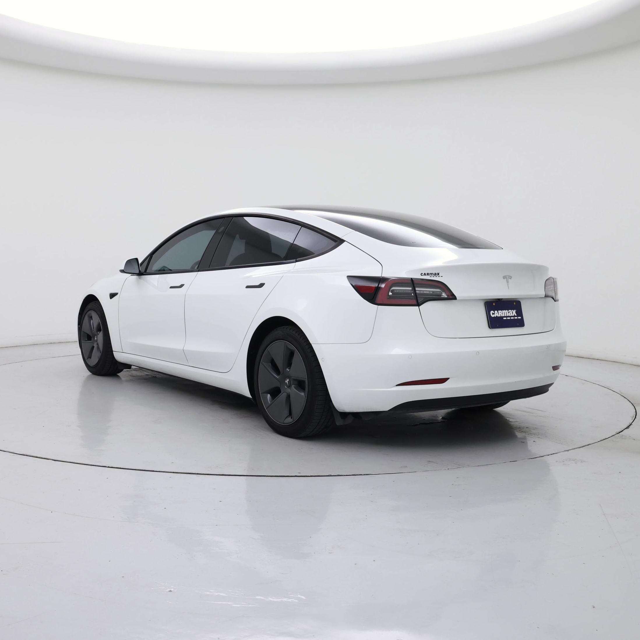 Thumbnail: 2022 Tesla Model 3 - 2