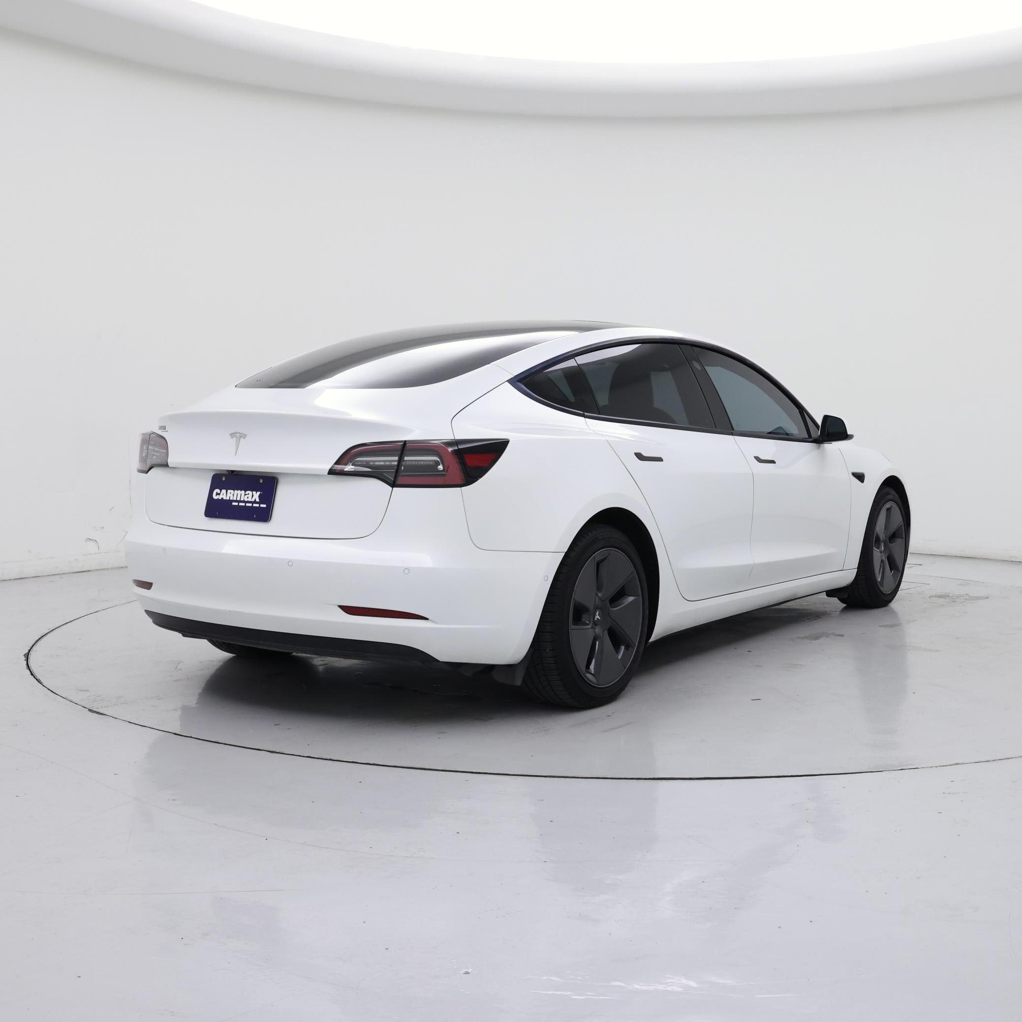 Thumbnail: 2022 Tesla Model 3 - 8