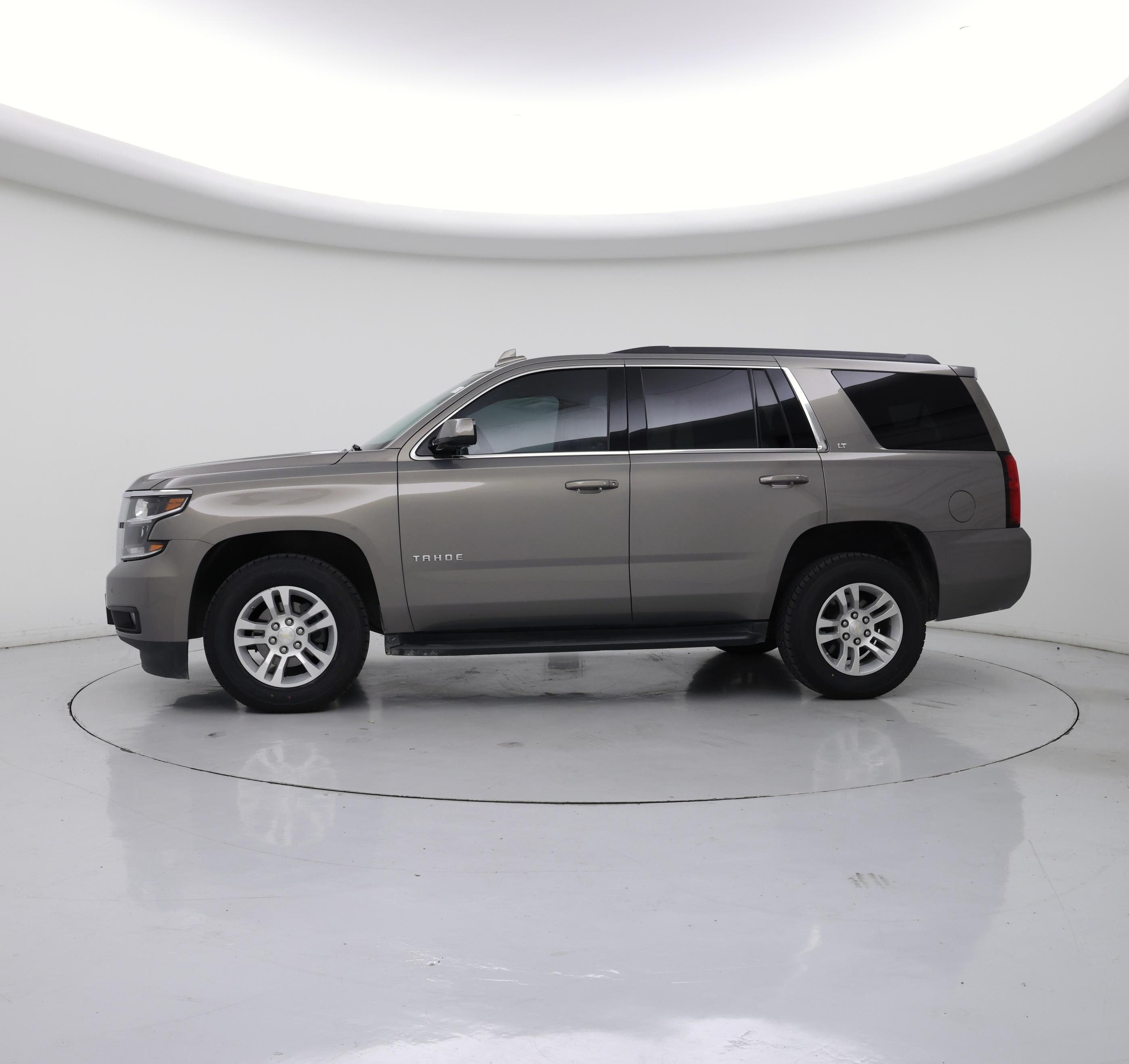 Thumbnail: 2018 Chevrolet Tahoe - 3