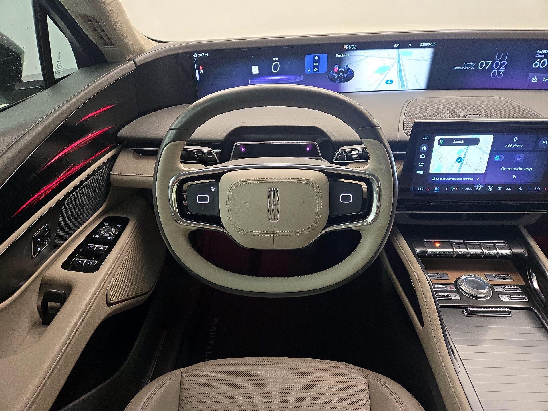 Thumbnail: 2024 Lincoln Nautilus - 10