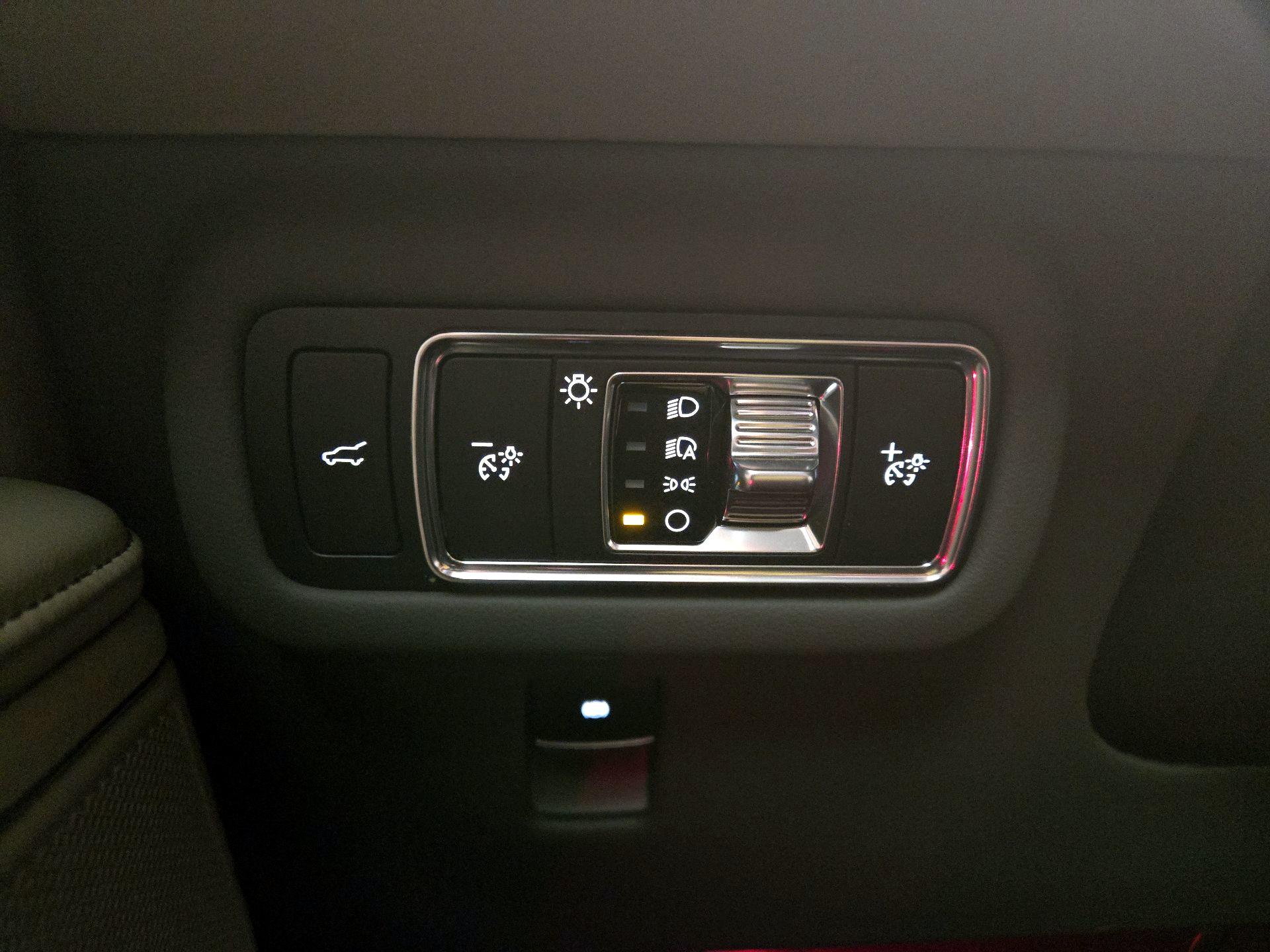 Thumbnail: 2024 Lincoln Nautilus - 13