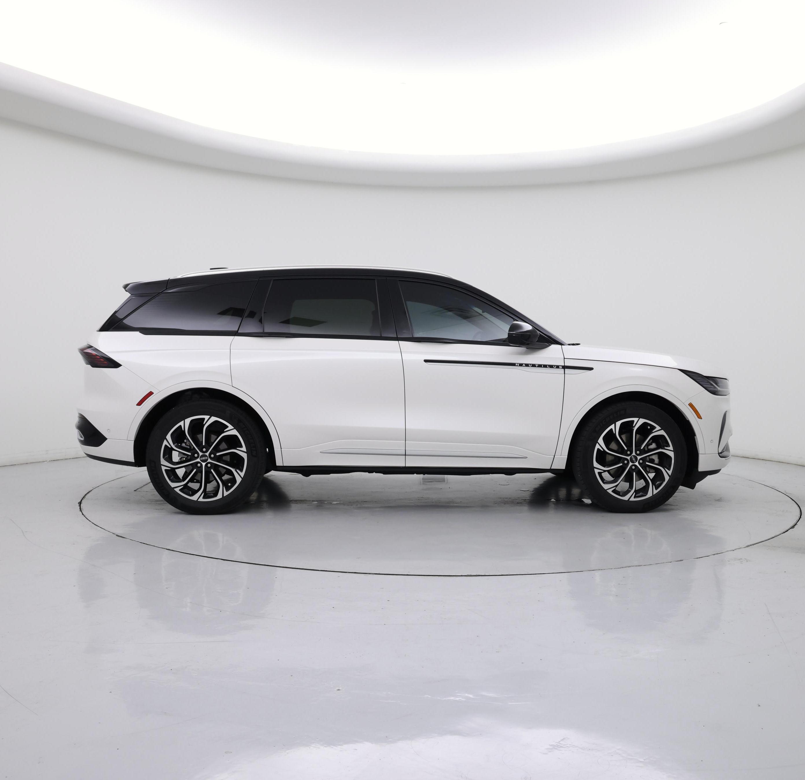 Thumbnail: 2024 Lincoln Nautilus - 7