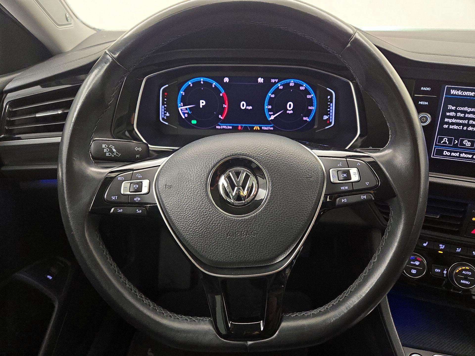 Thumbnail: 2019 Volkswagen Jetta - 10