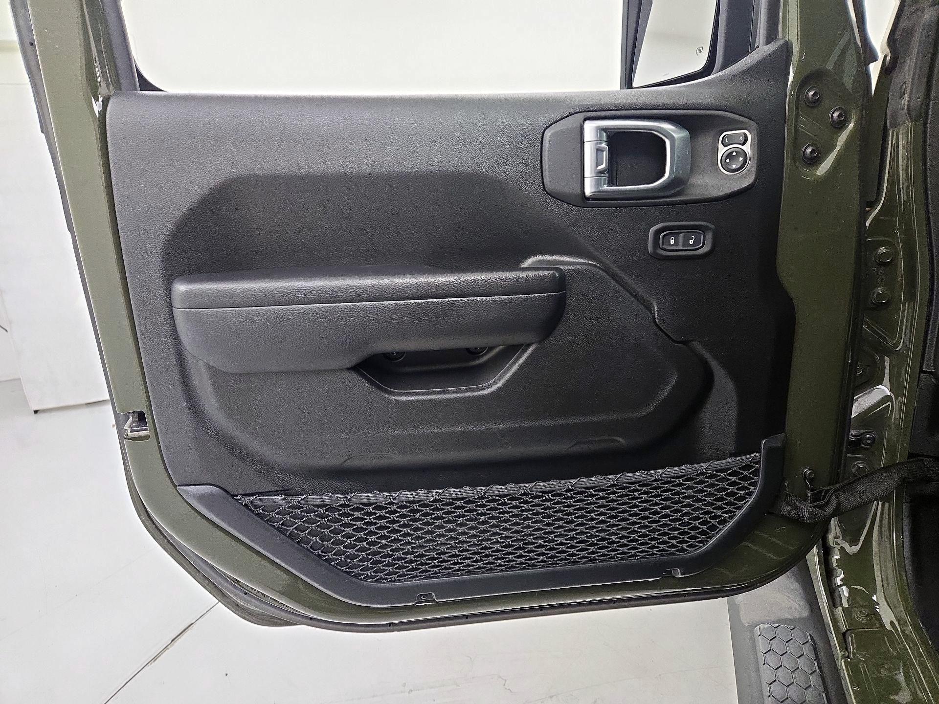 Thumbnail: 2021 Jeep Wrangler - 12