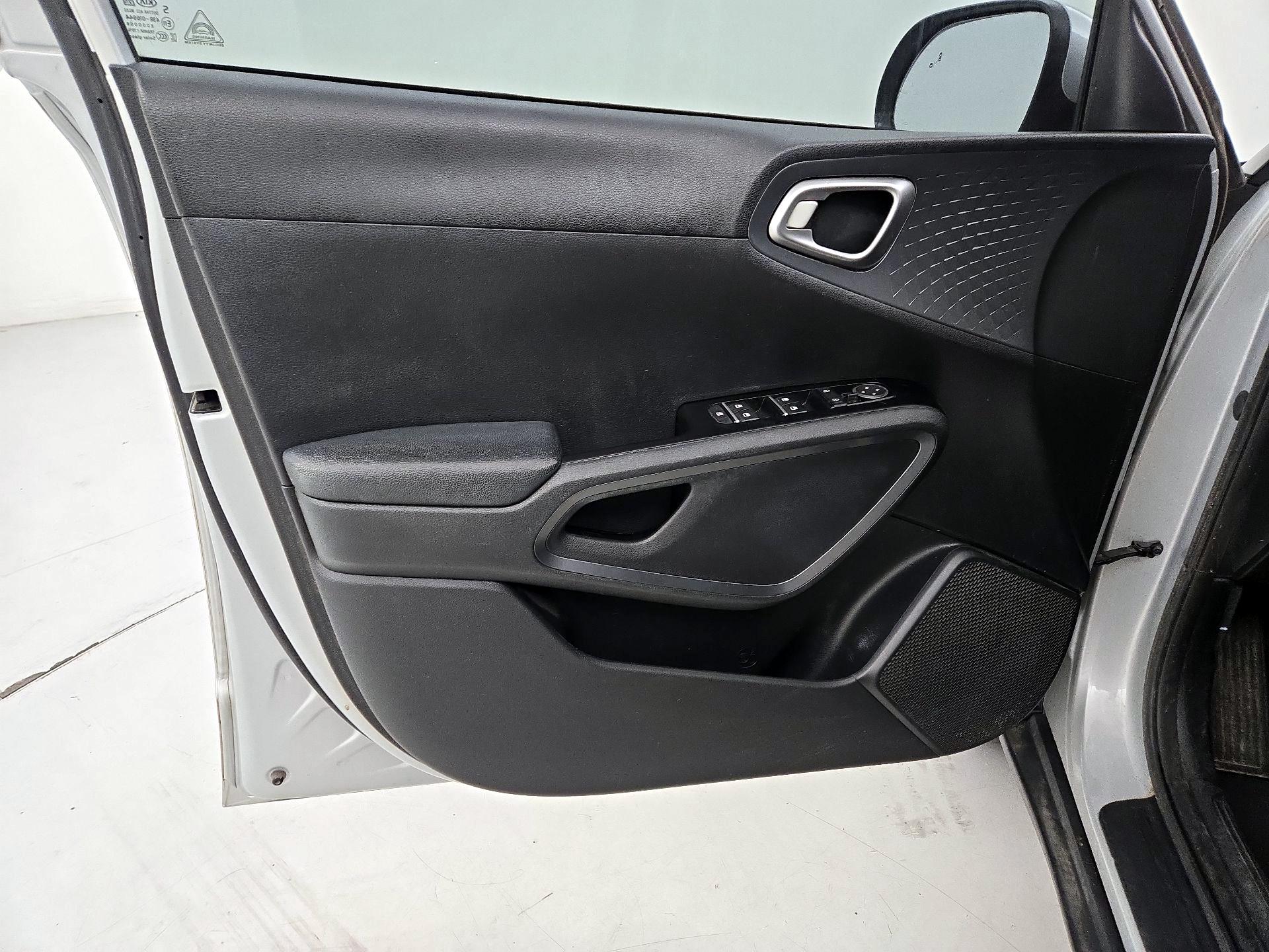 Thumbnail: 2021 Kia Soul - 12