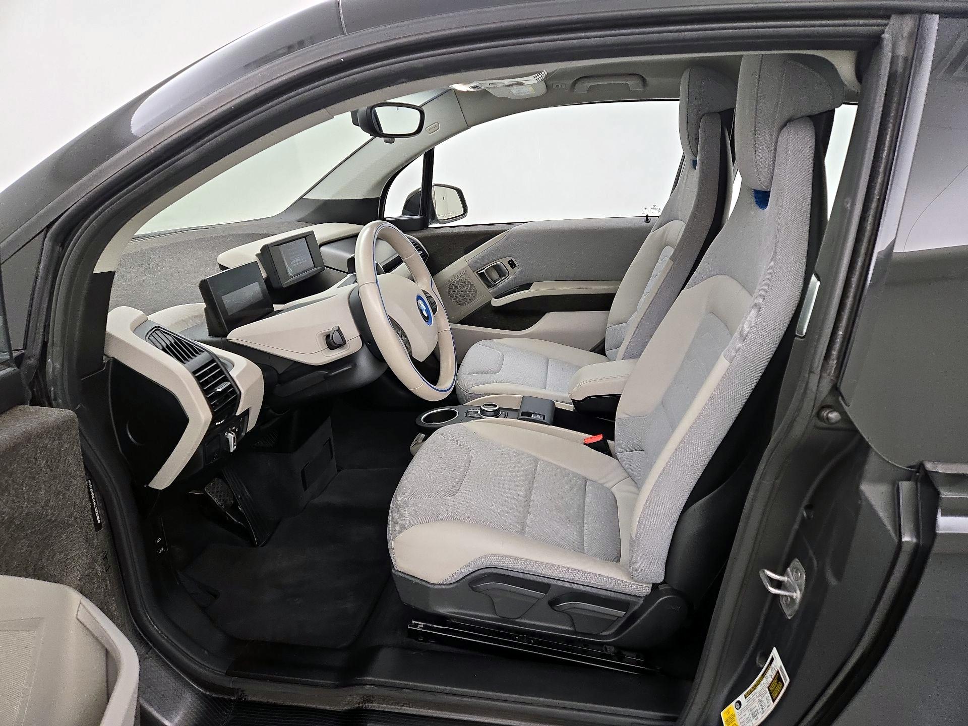 Thumbnail: 2017 BMW i3 - 11