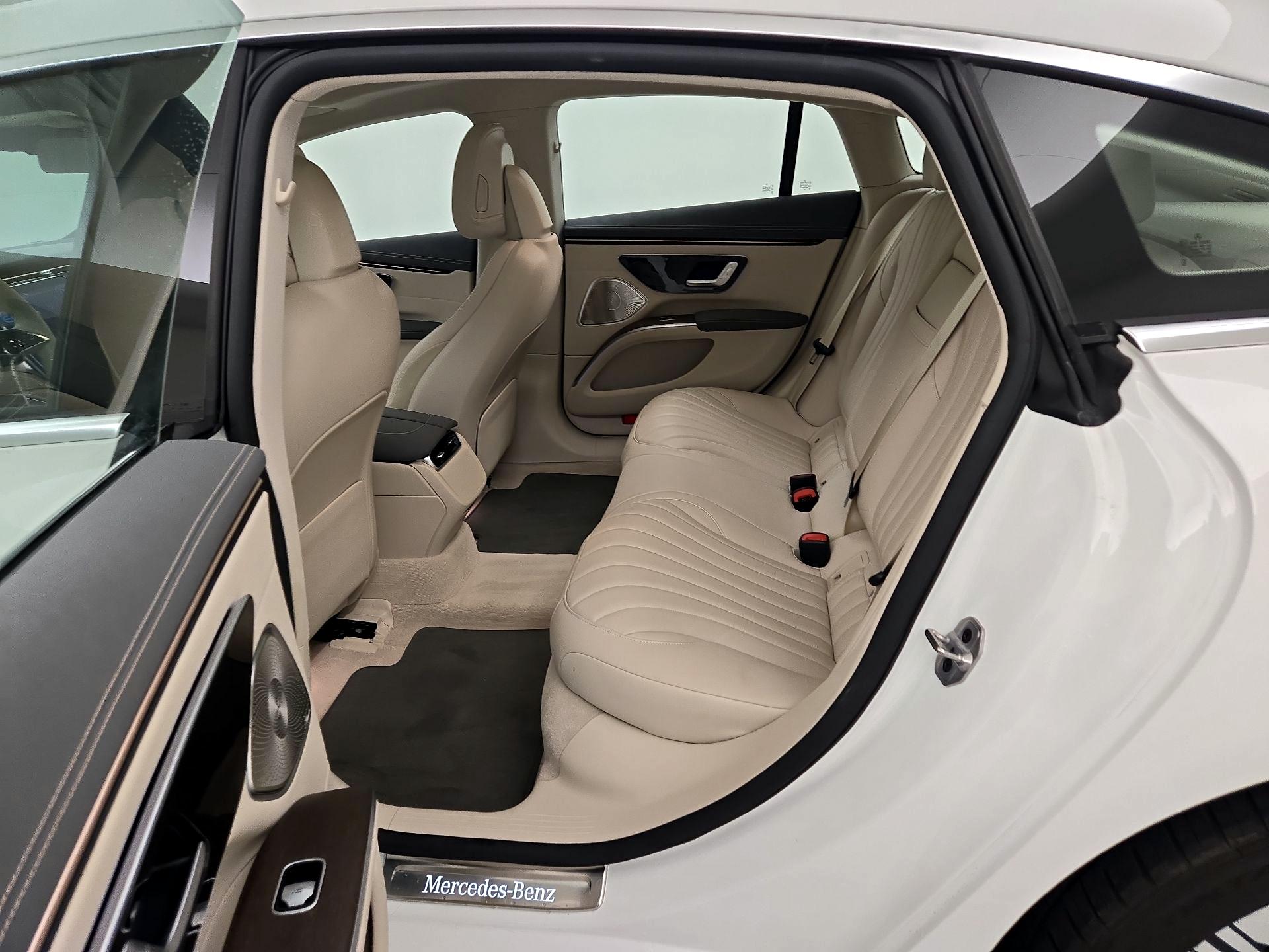 Thumbnail: 2022 Mercedes-Benz EQS - 20