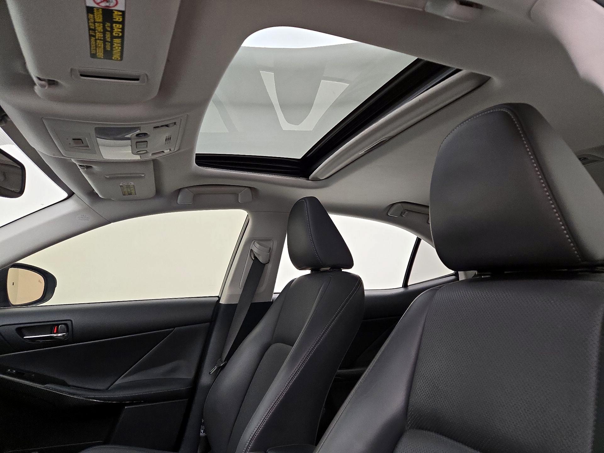 Thumbnail: 2015 Lexus IS - 20