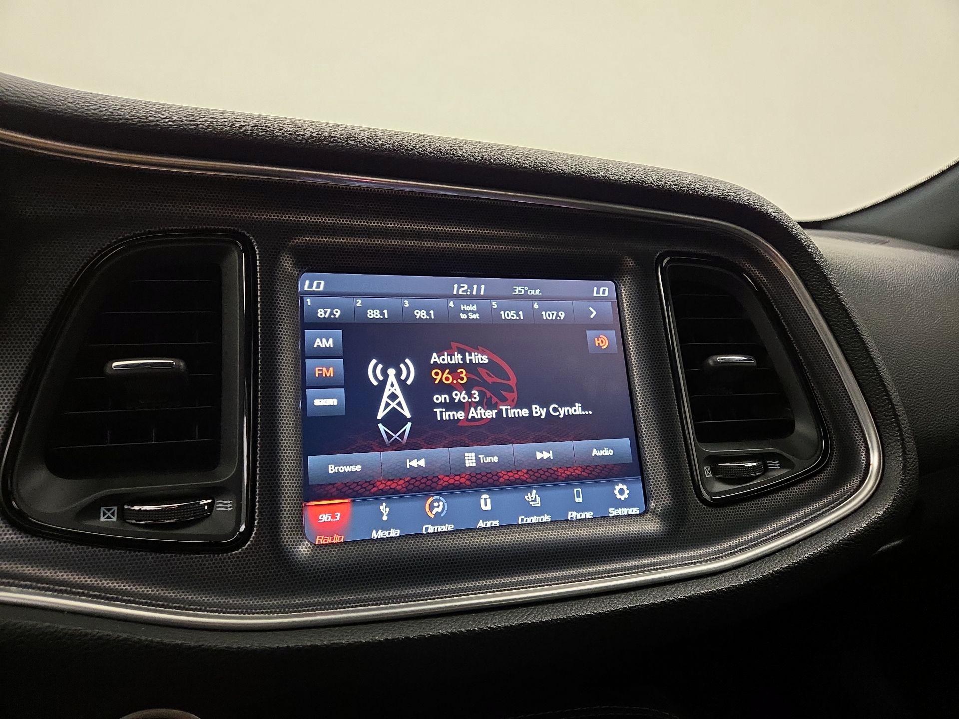 Thumbnail: 2018 Dodge Challenger - 15