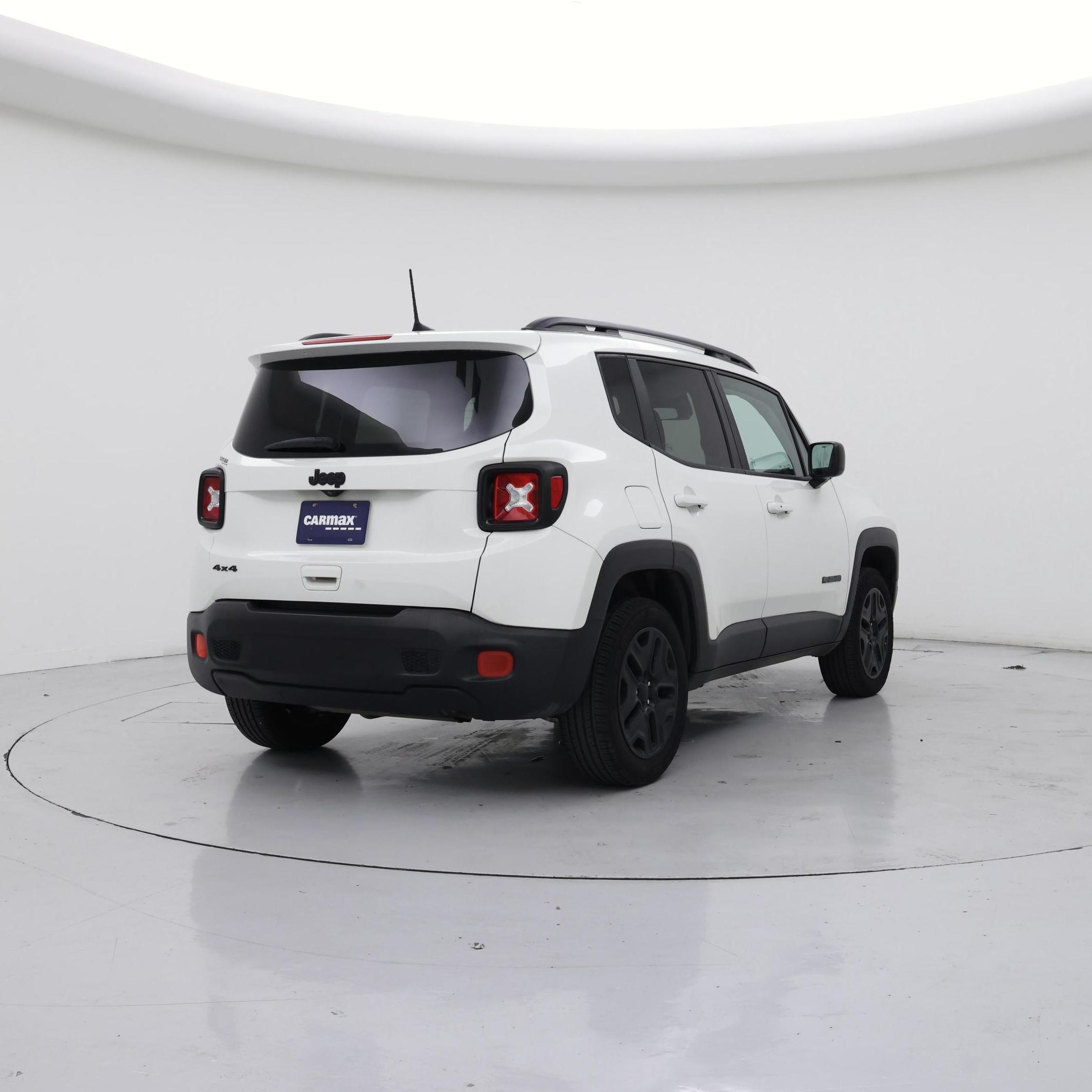 Thumbnail: 2018 Jeep Renegade - 8