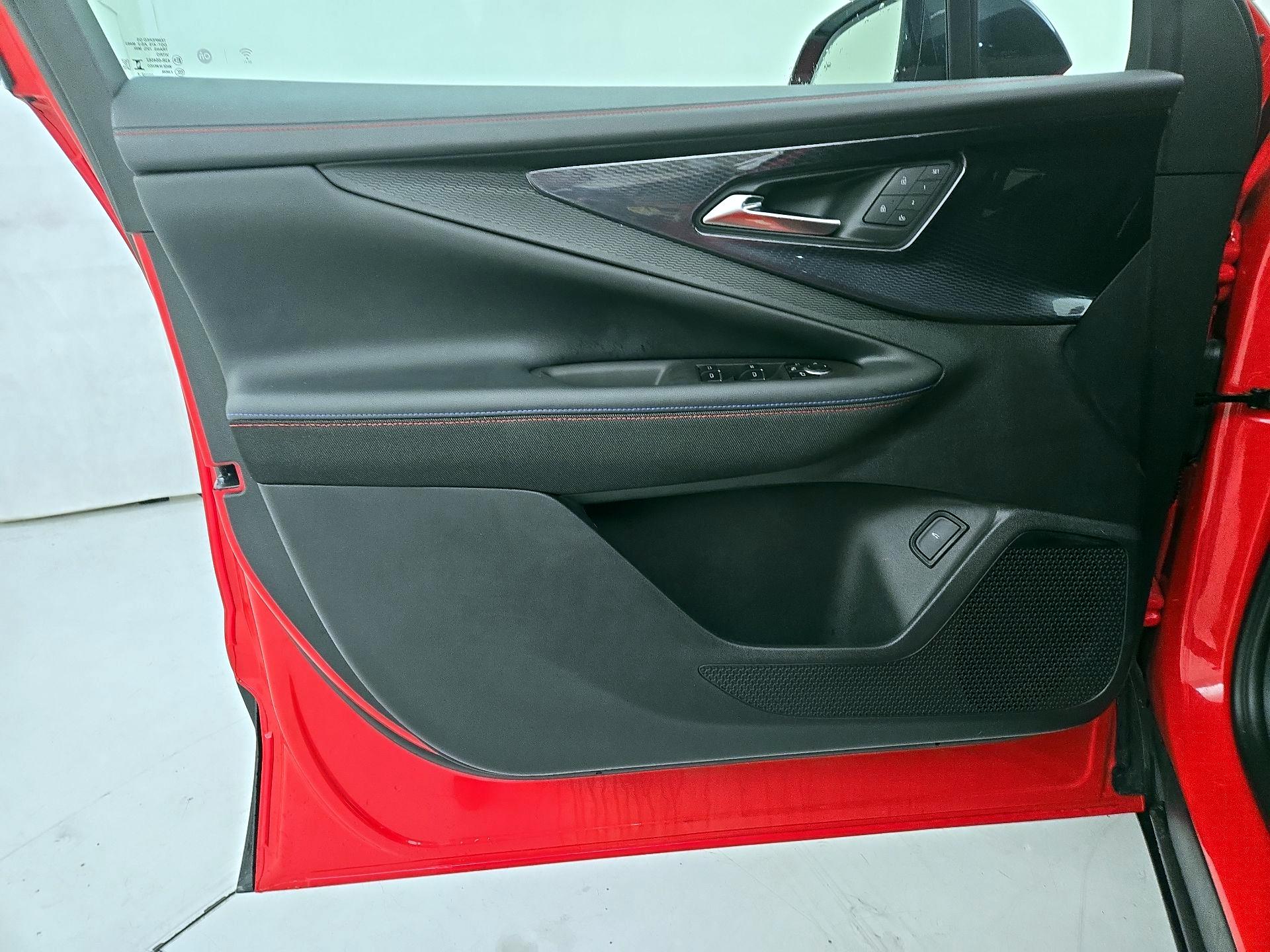 Thumbnail: 2024 Chevrolet Blazer EV - 12