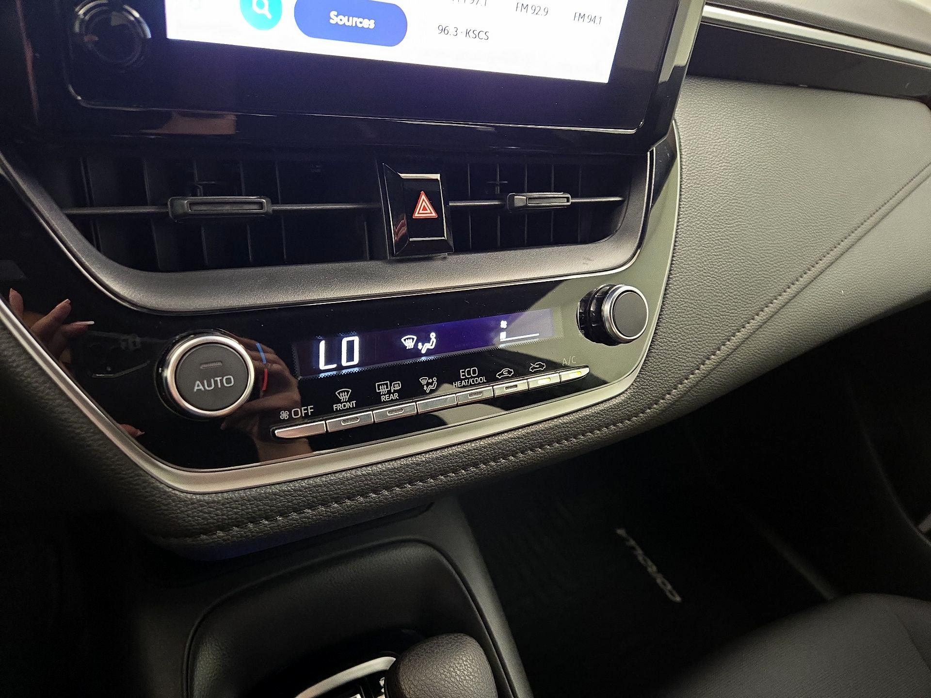 Thumbnail: 2024 Toyota Corolla - 16