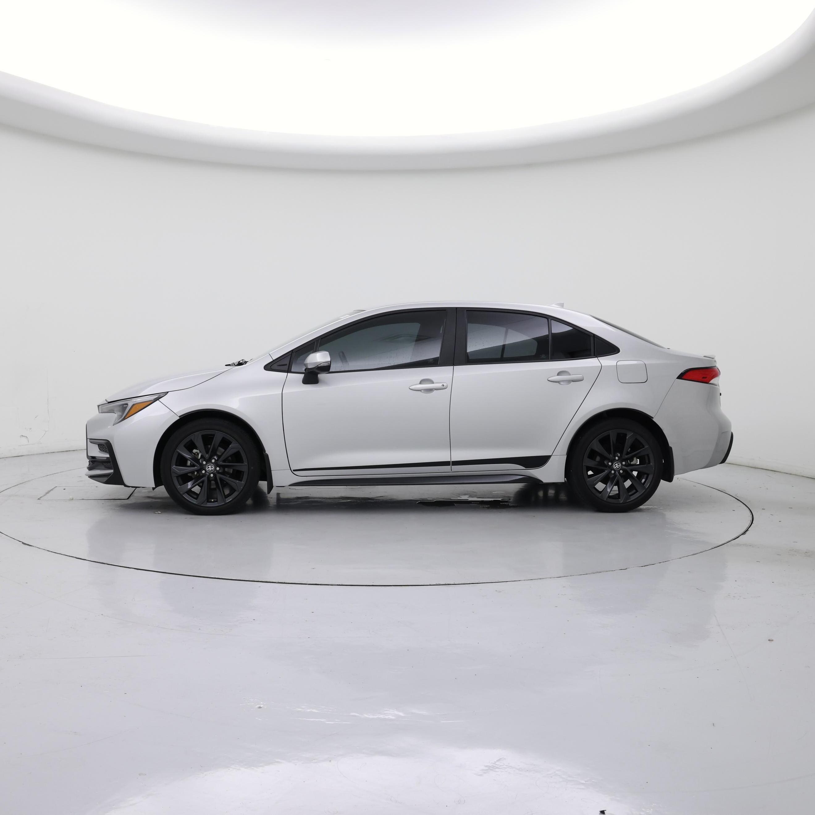 Thumbnail: 2024 Toyota Corolla - 3