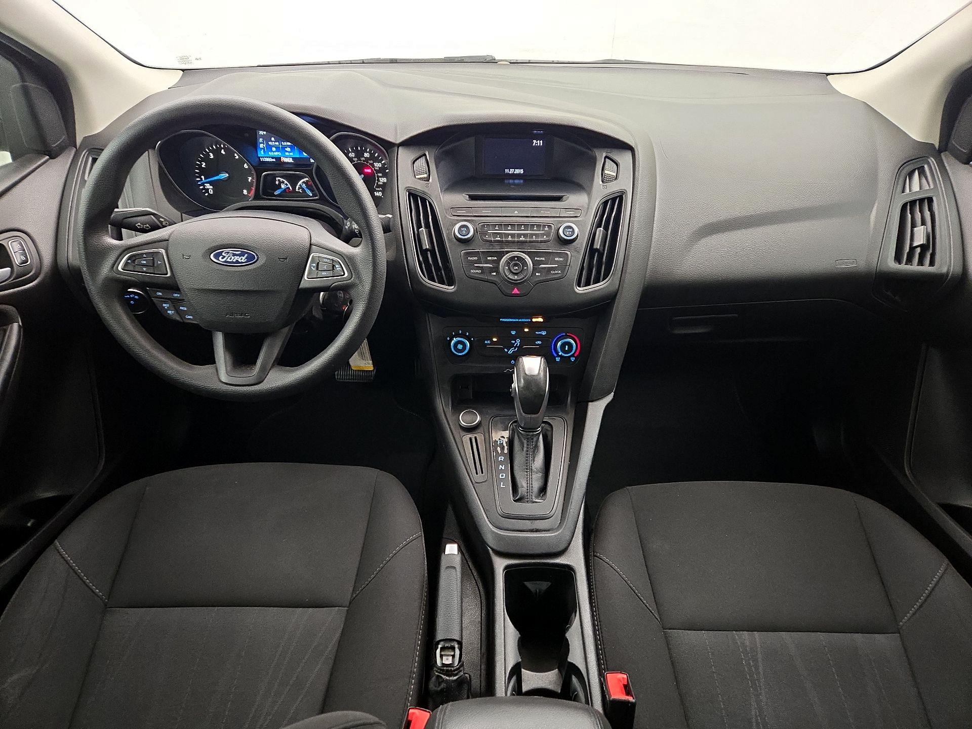 Thumbnail: 2016 Ford Focus - 9