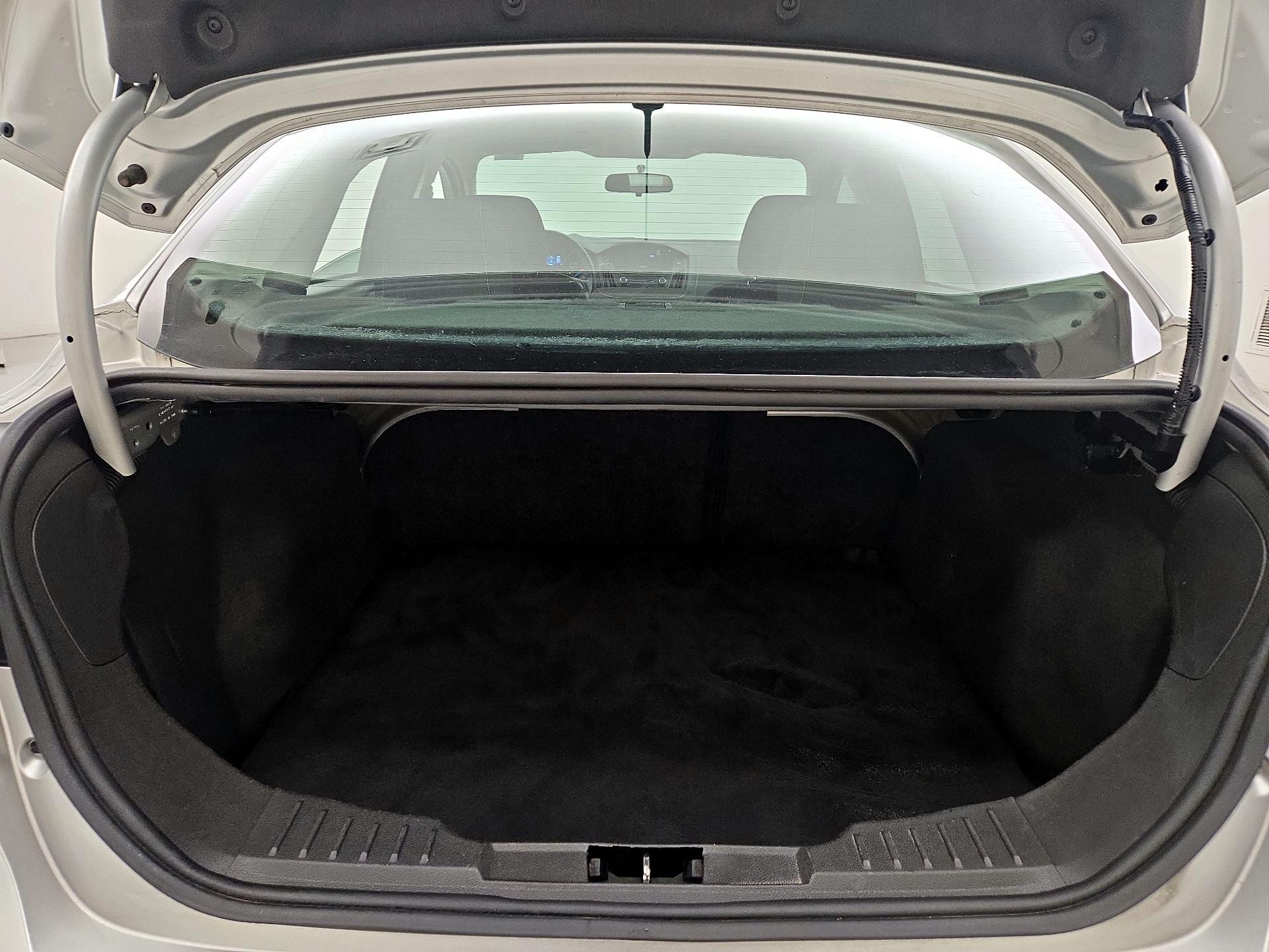 Thumbnail: 2016 Ford Focus - 20