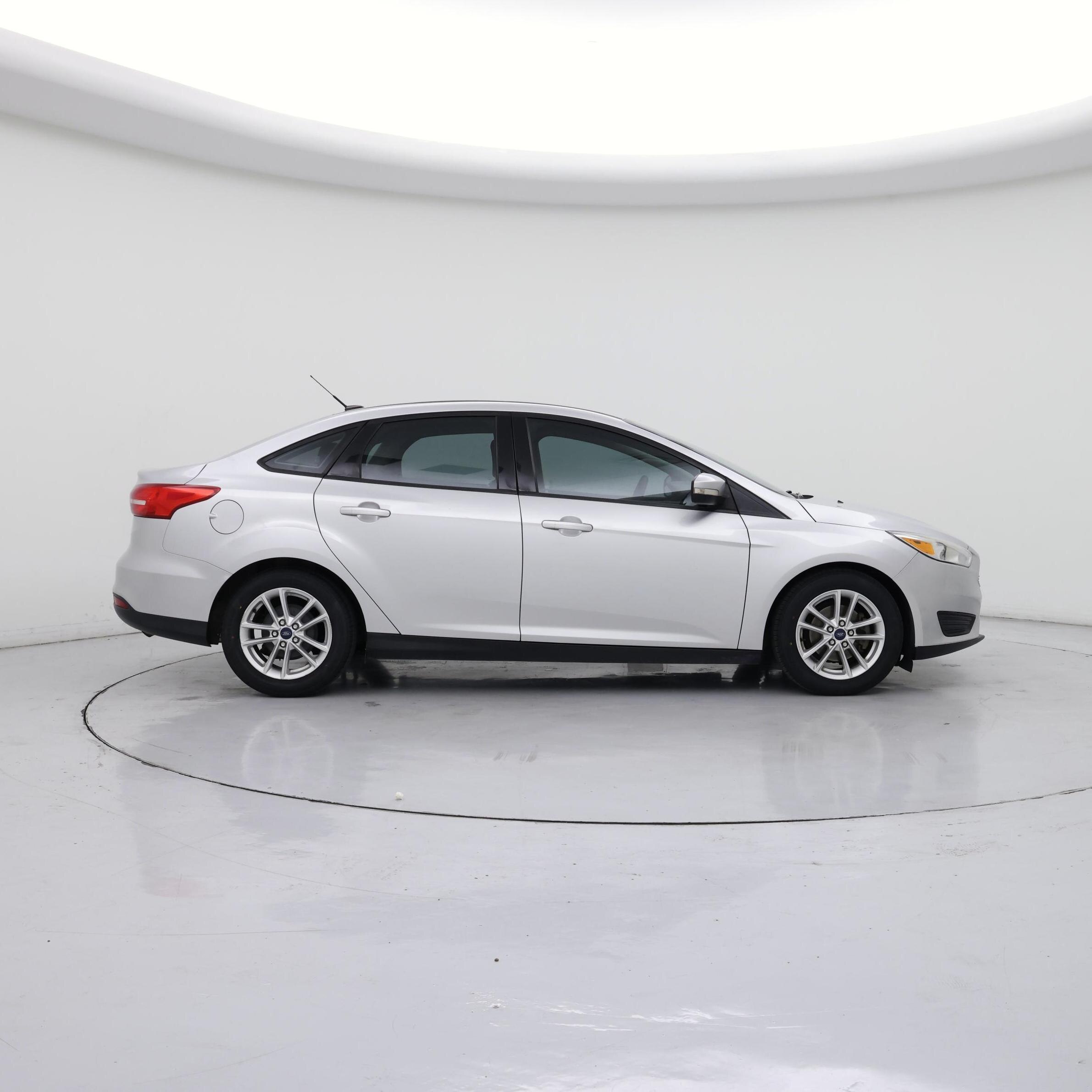 Thumbnail: 2016 Ford Focus - 7