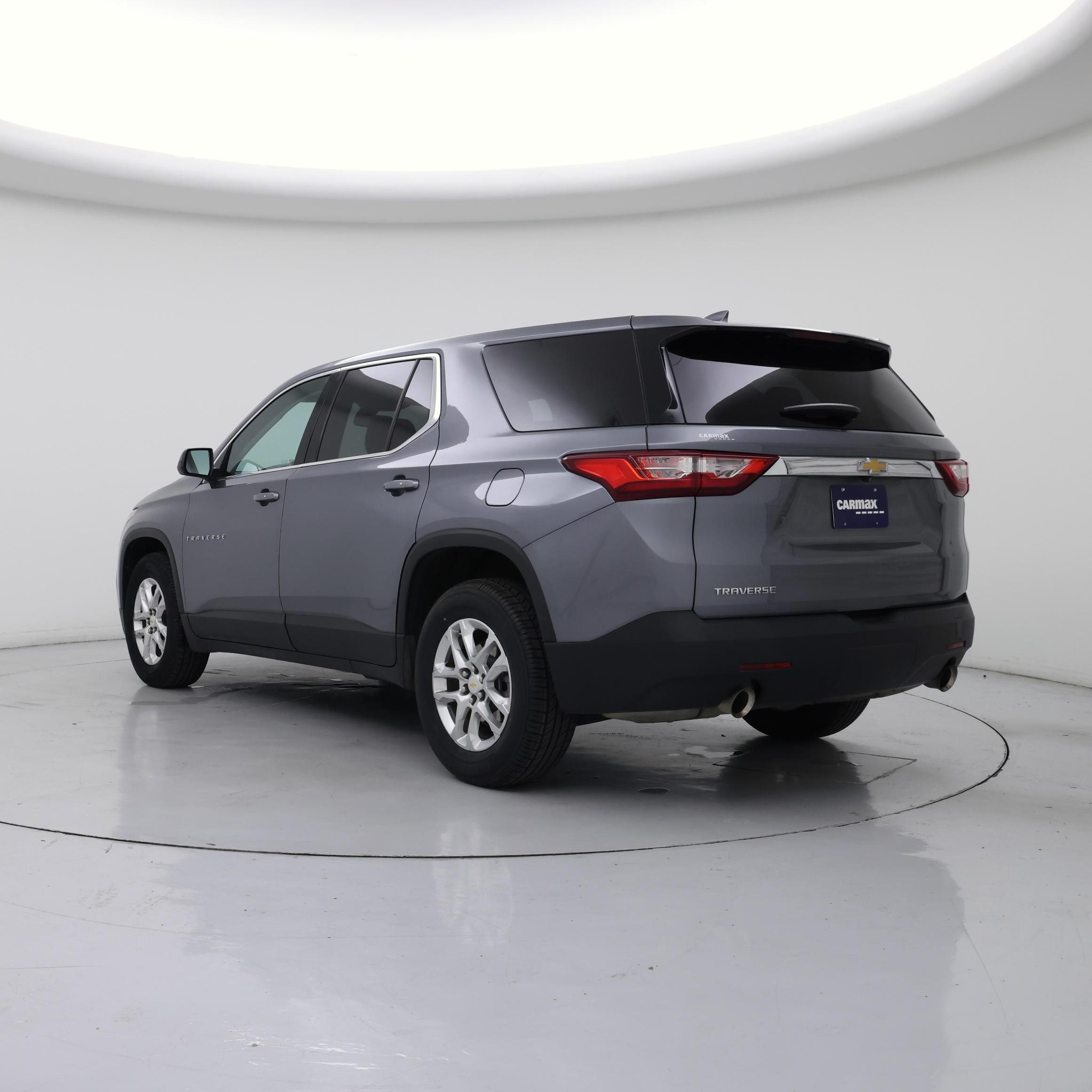 Thumbnail: 2021 Chevrolet Traverse - 2