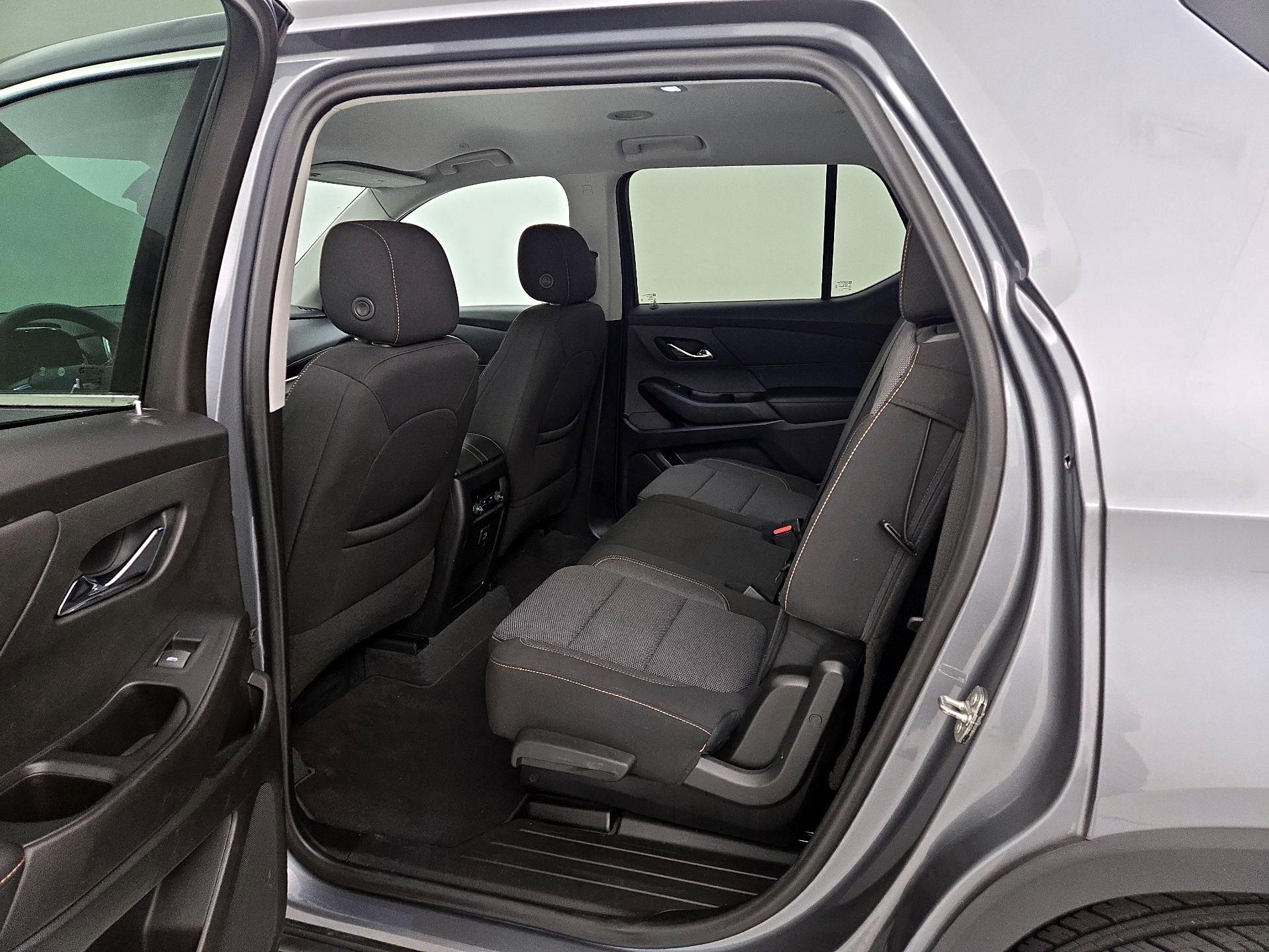 Thumbnail: 2021 Chevrolet Traverse - 19