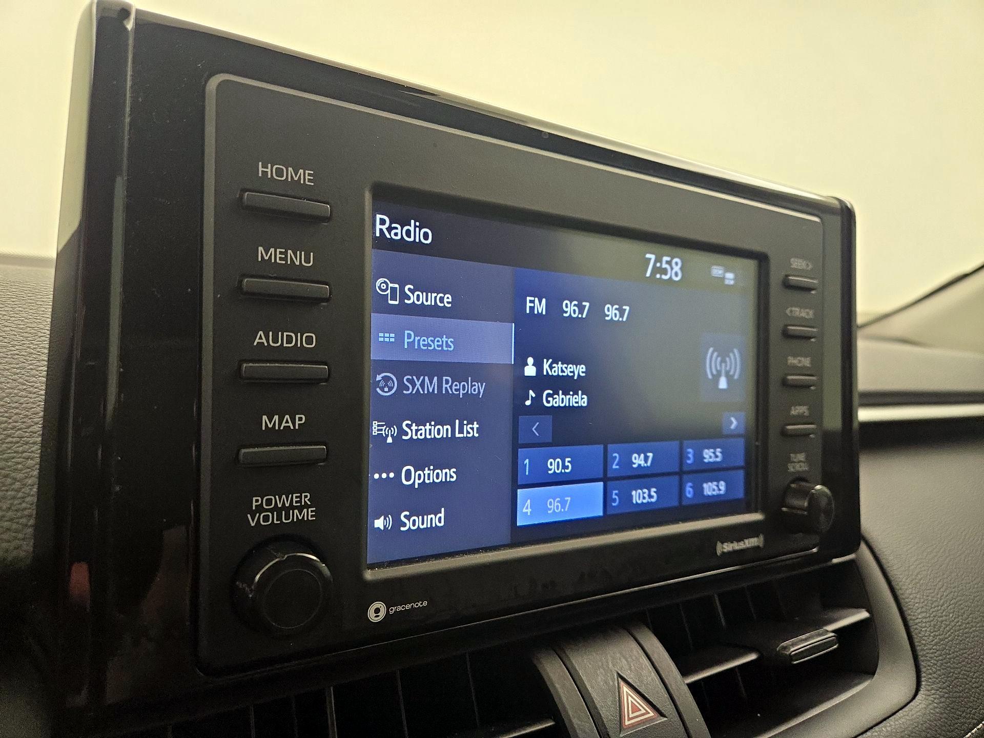 Thumbnail: 2022 Toyota RAV4 - 15