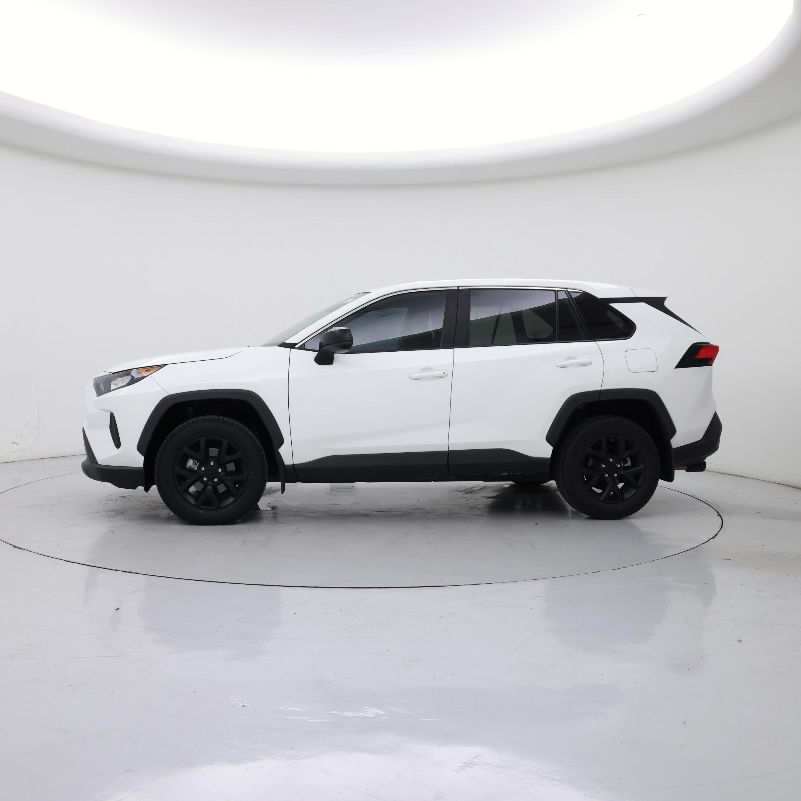 Thumbnail: 2022 Toyota RAV4 - 3