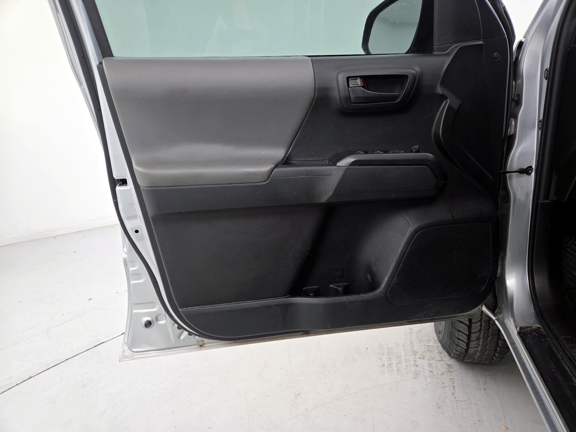 Thumbnail: 2023 Toyota Tacoma - 12