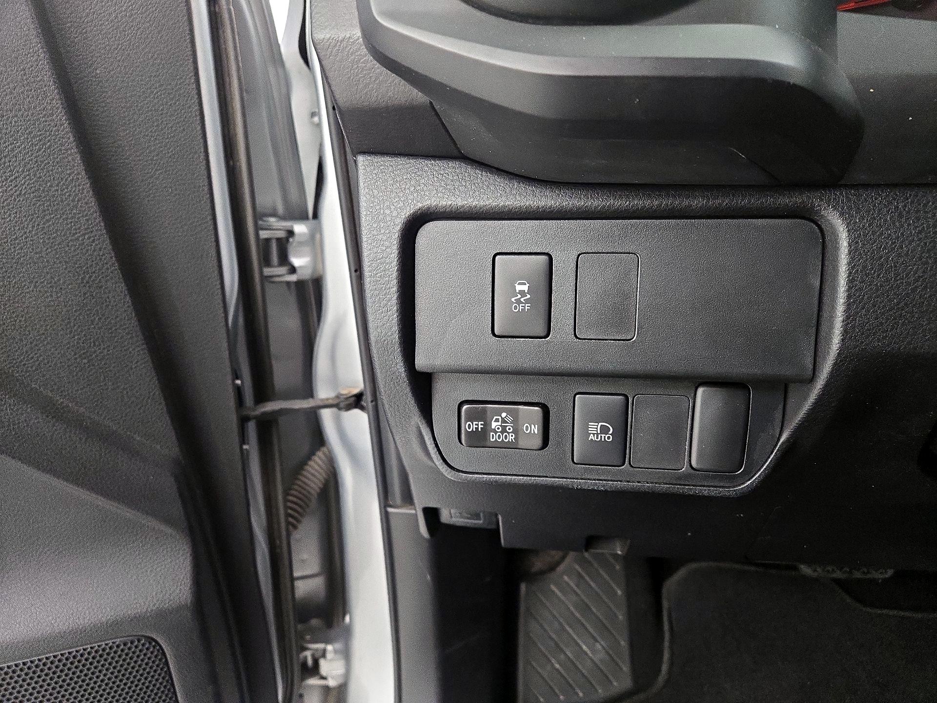 Thumbnail: 2023 Toyota Tacoma - 13