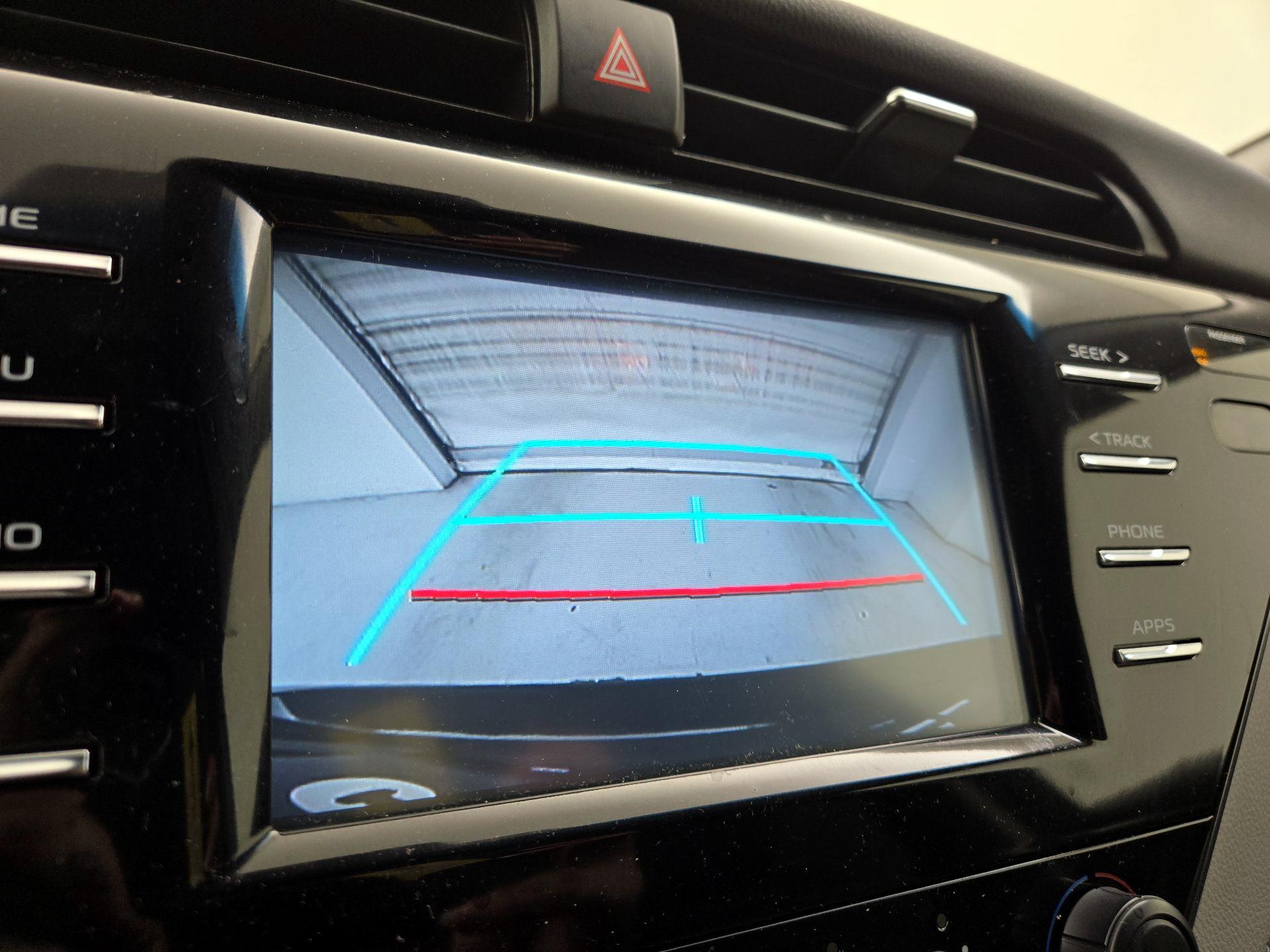 Thumbnail: 2019 Toyota Camry - 14