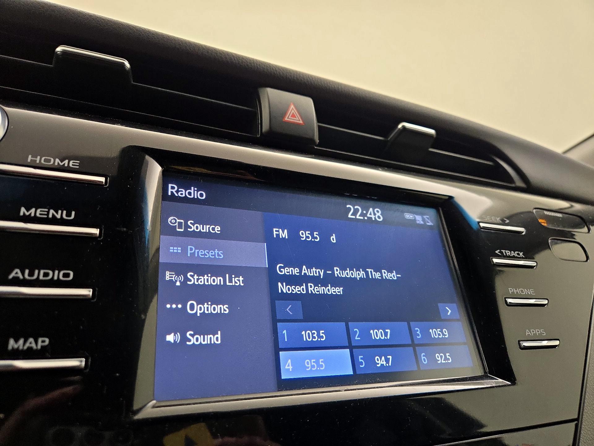 Thumbnail: 2019 Toyota Camry - 15