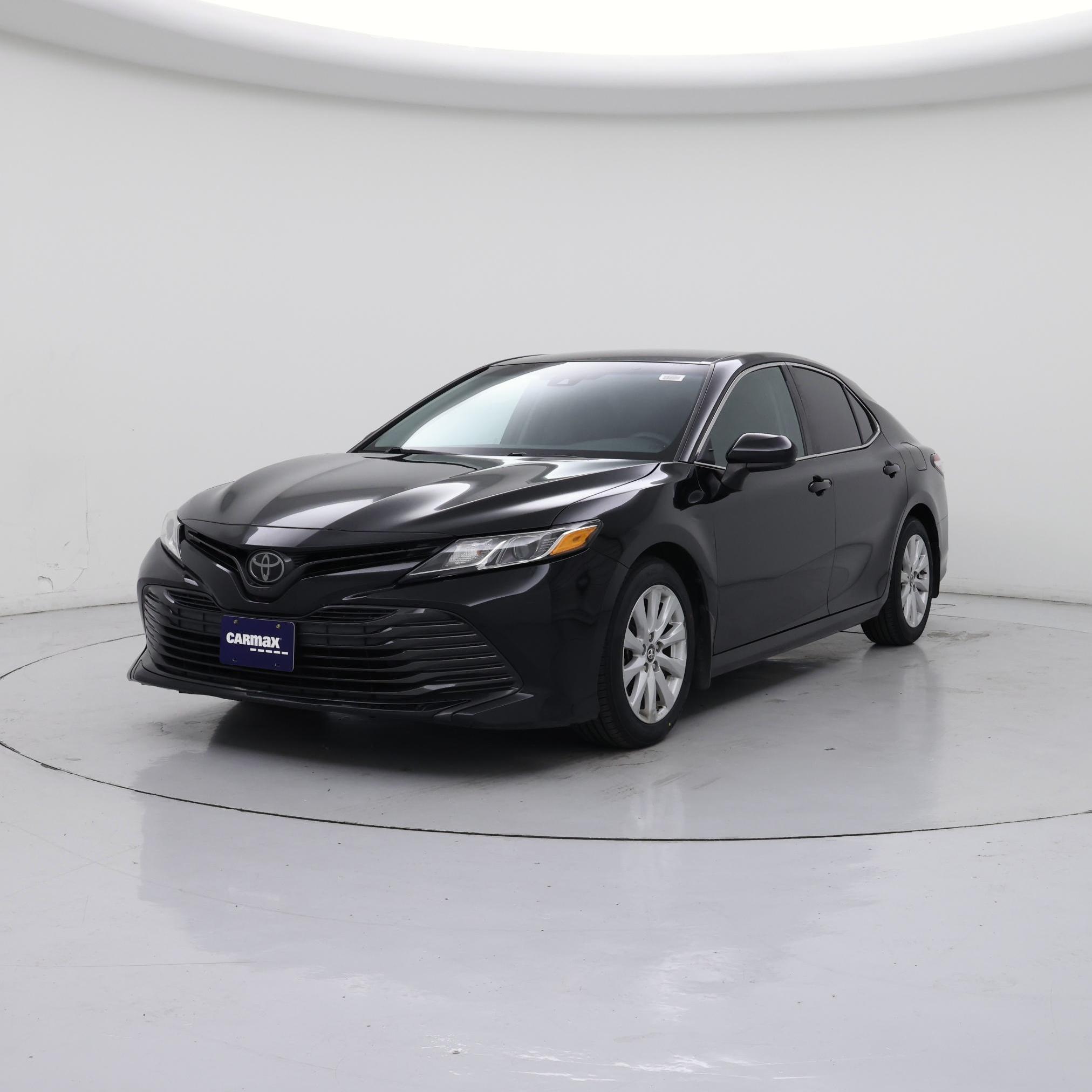 Thumbnail: 2019 Toyota Camry - 4