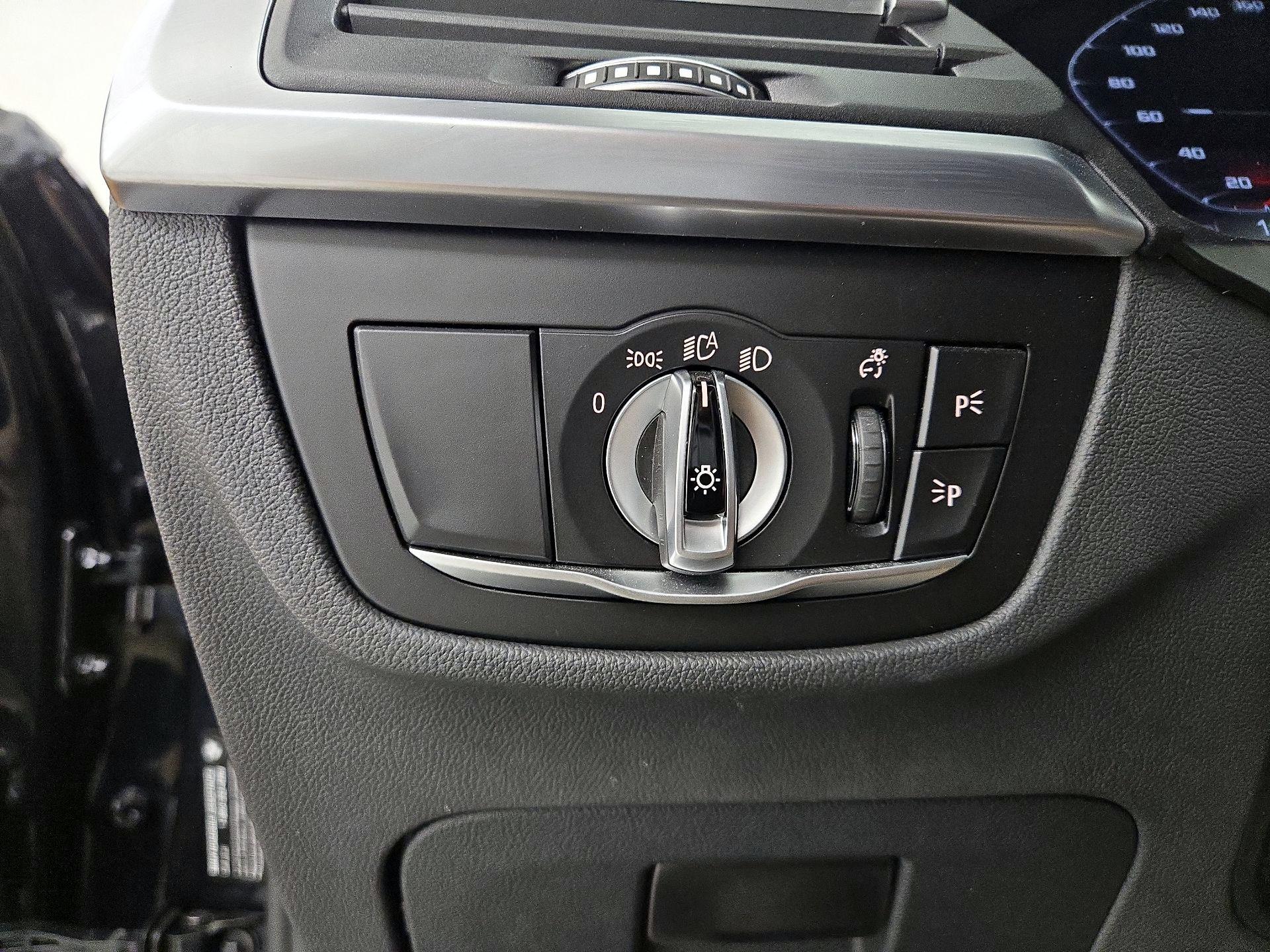 Thumbnail: 2024 BMW X4 - 13