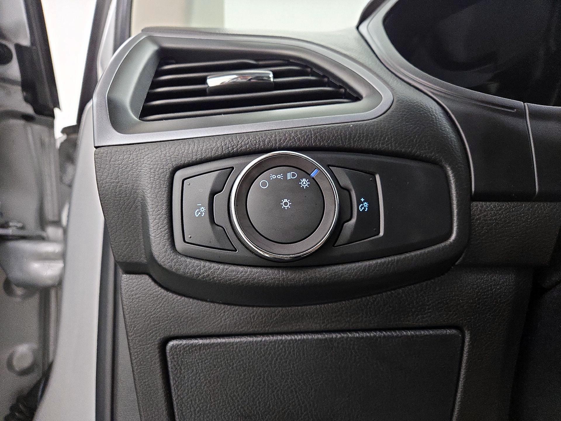 Thumbnail: 2018 Ford Edge - 13