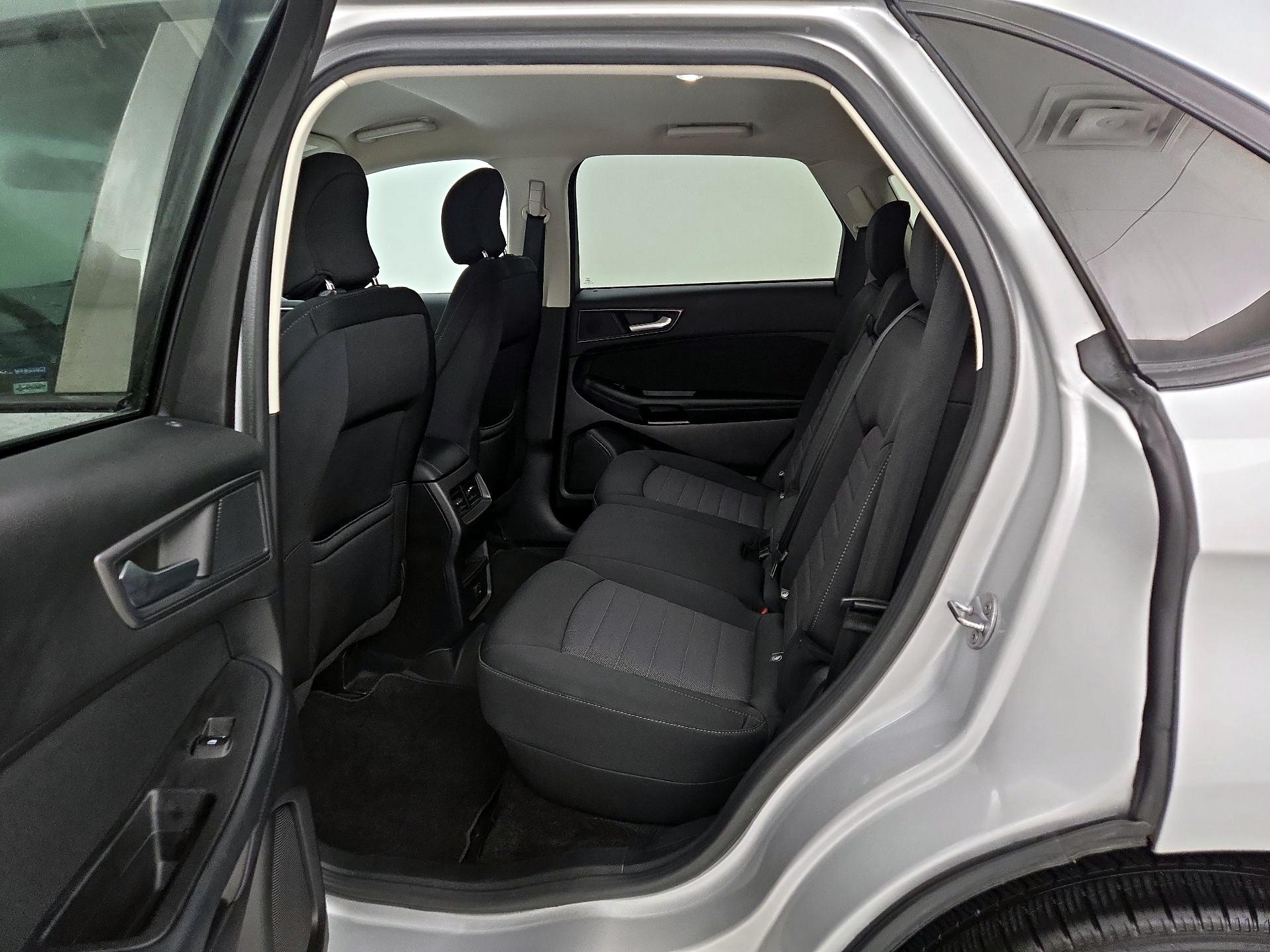 Thumbnail: 2018 Ford Edge - 19