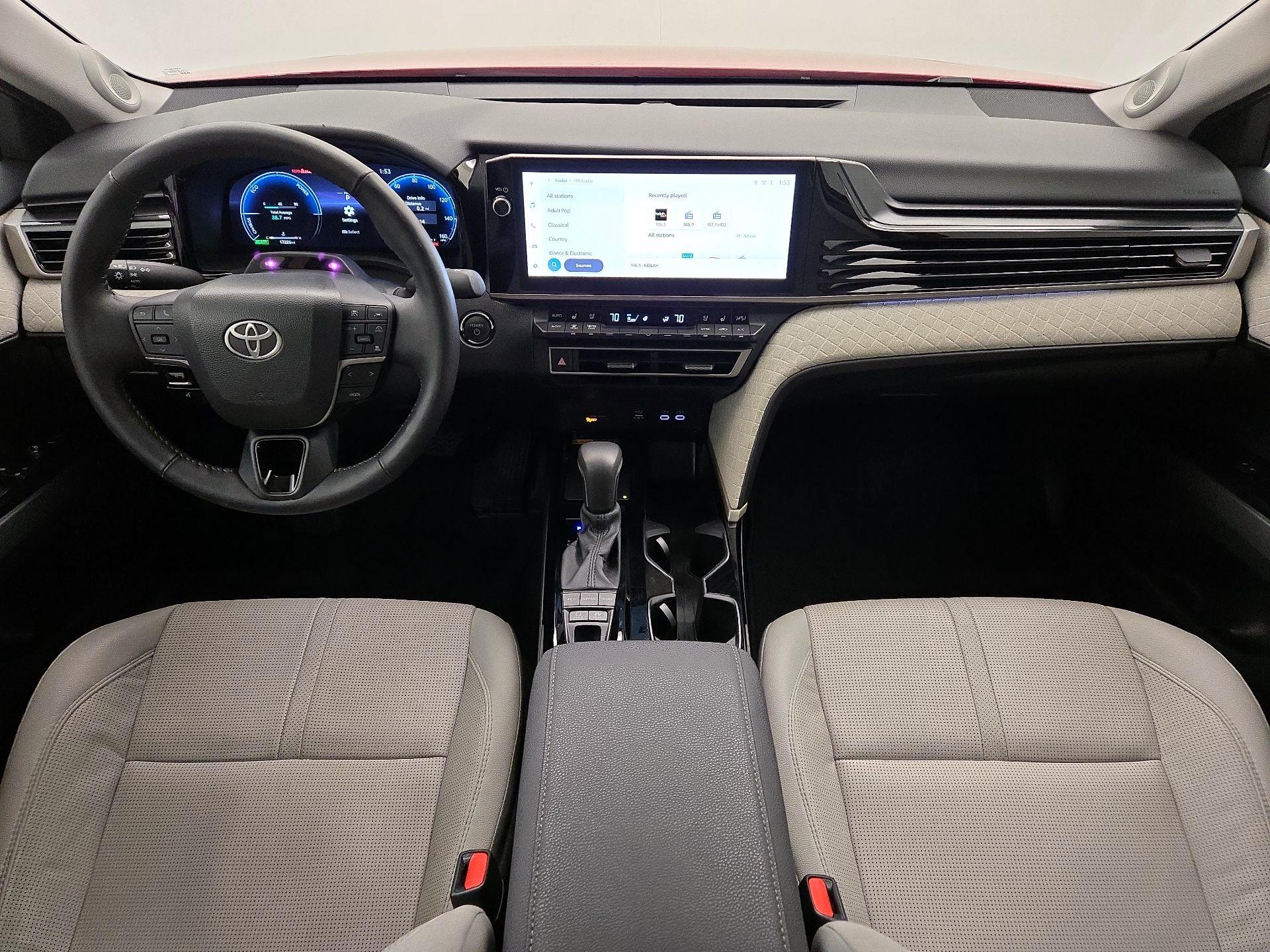 Thumbnail: 2025 Toyota Camry - 9