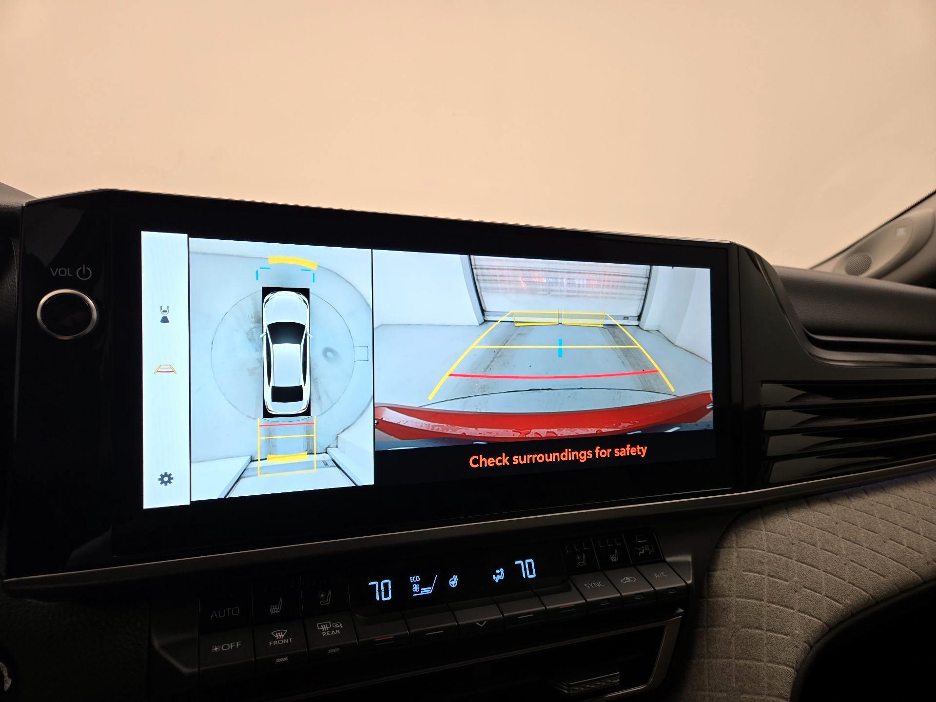 Thumbnail: 2025 Toyota Camry - 14