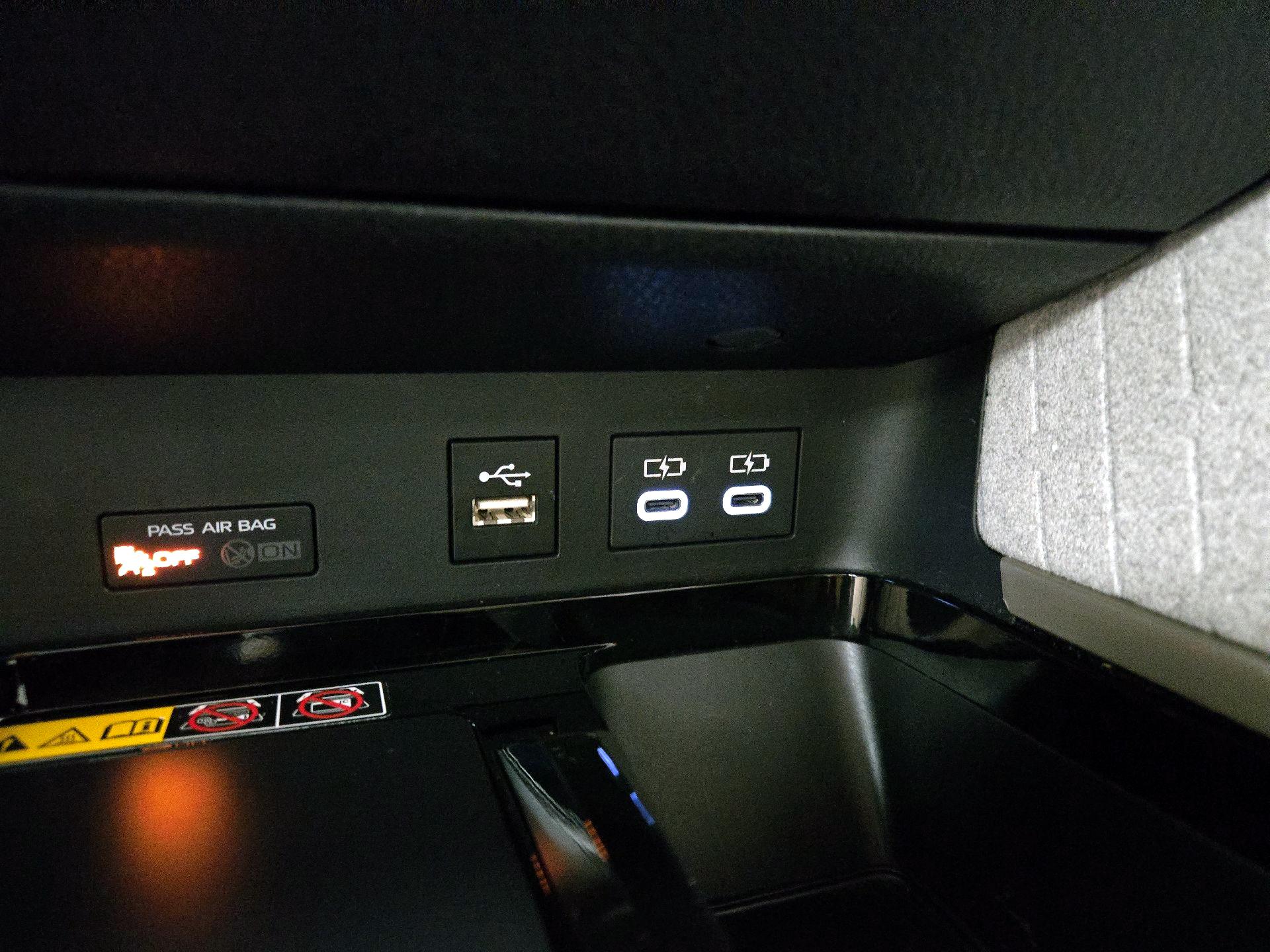 Thumbnail: 2025 Toyota Camry - 18