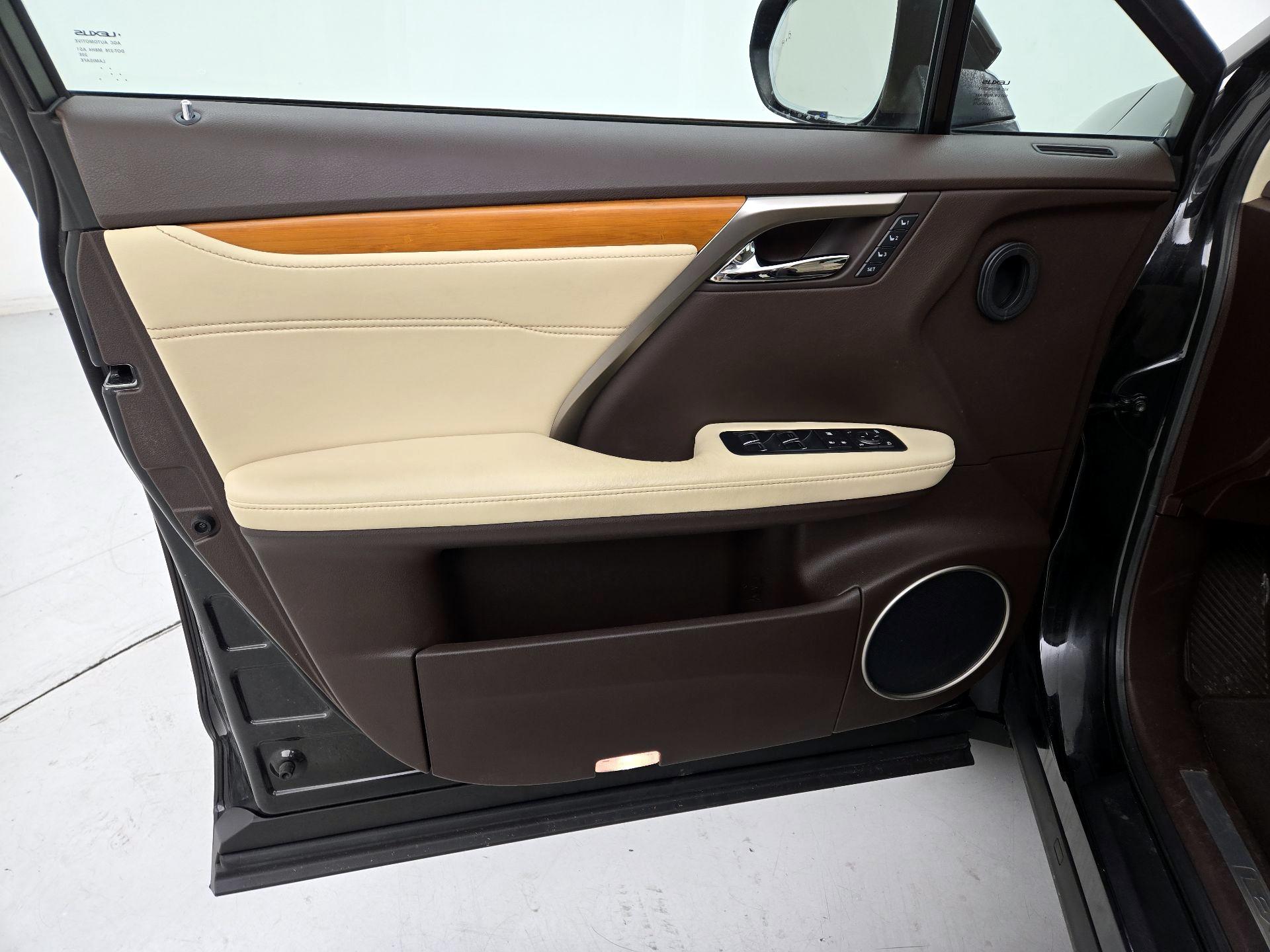 Thumbnail: 2016 Lexus RX - 12