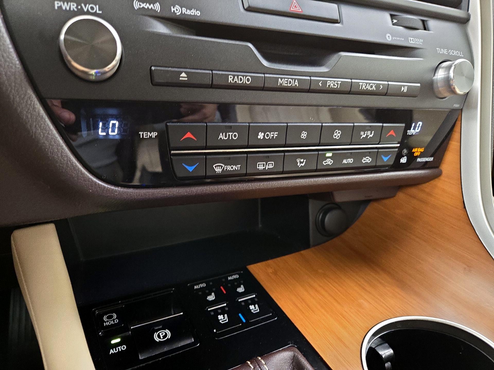 Thumbnail: 2016 Lexus RX - 17