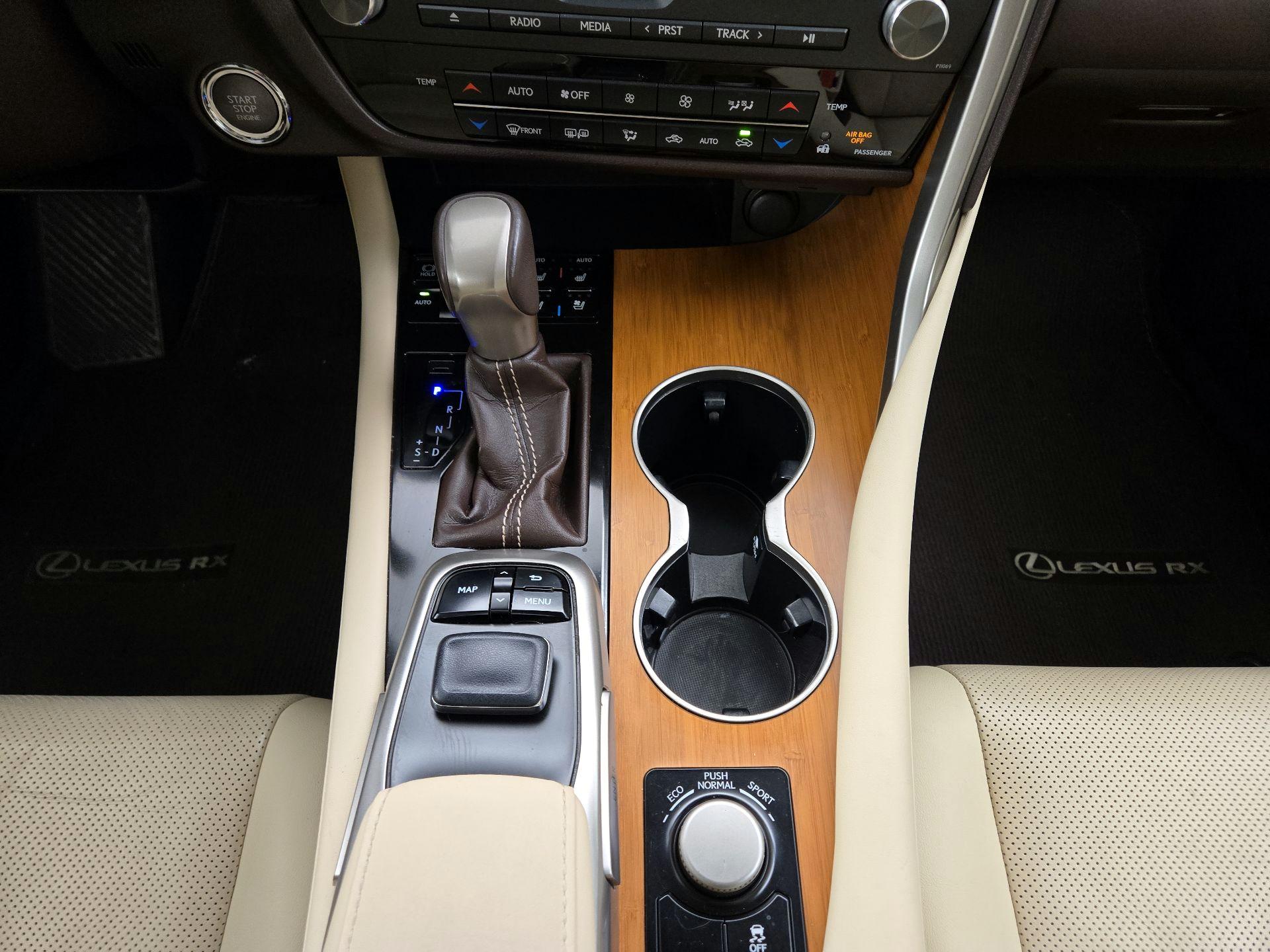 Thumbnail: 2016 Lexus RX - 18