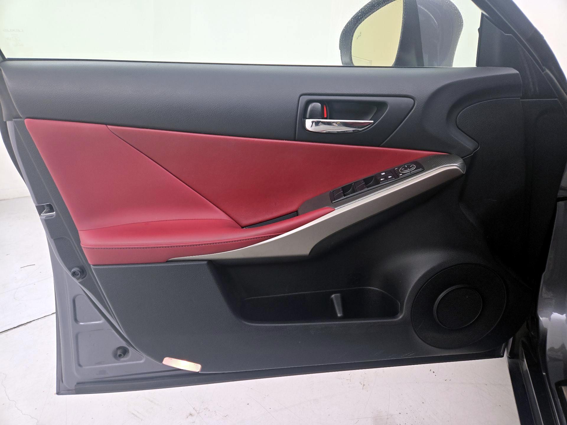 Thumbnail: 2014 Lexus IS - 12