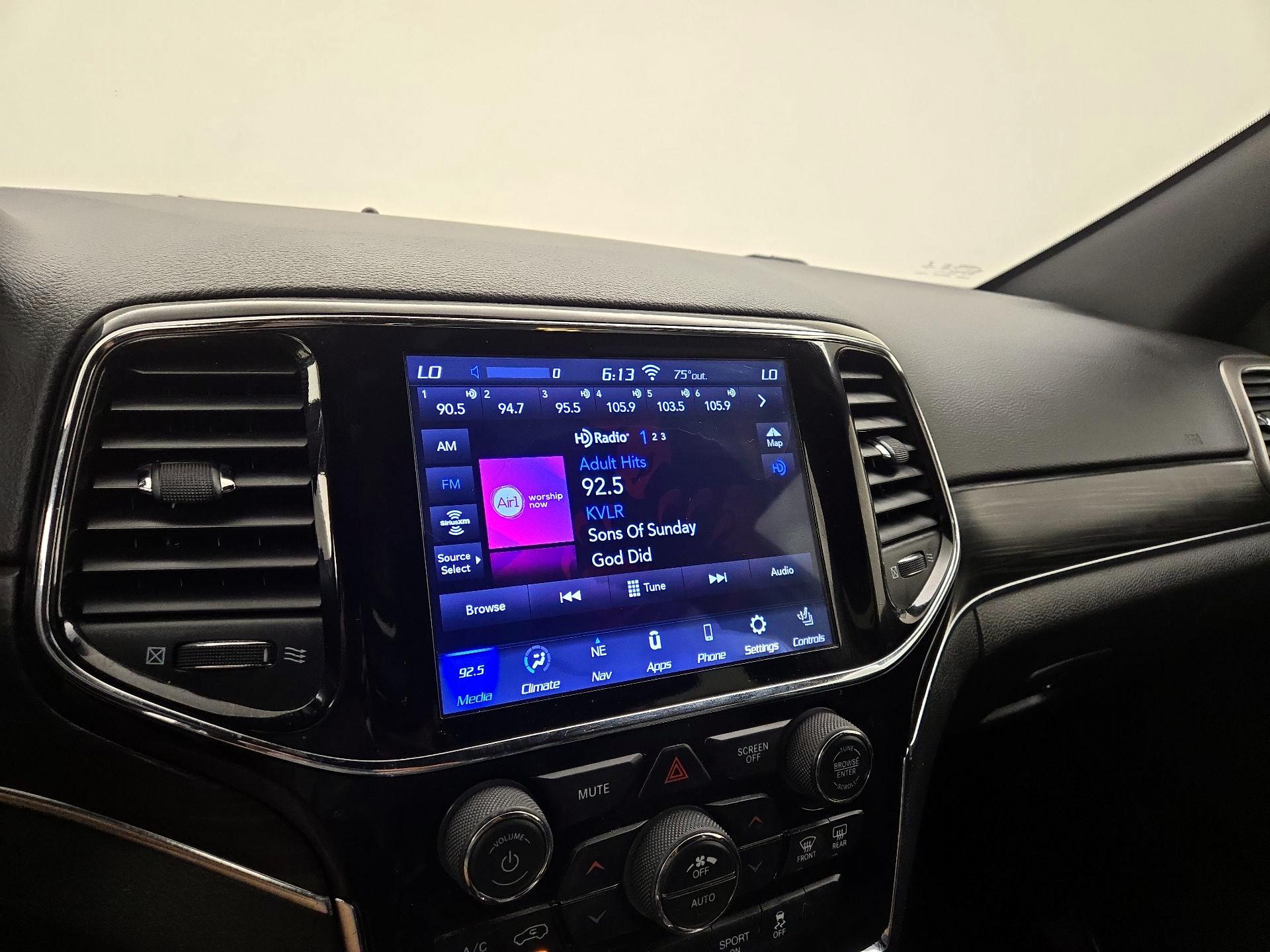 Thumbnail: 2020 Jeep Grand Cherokee - 16