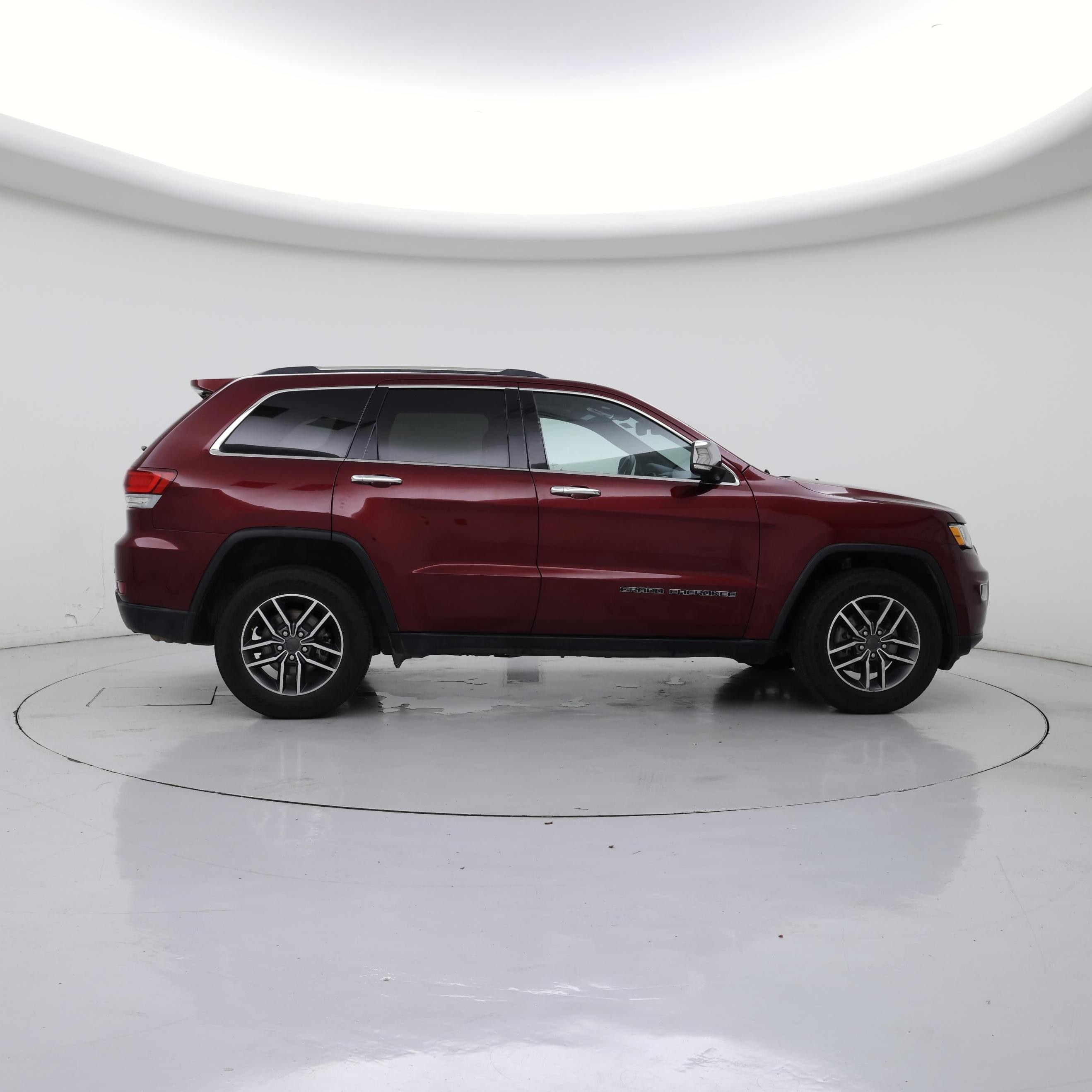 Thumbnail: 2020 Jeep Grand Cherokee - 7