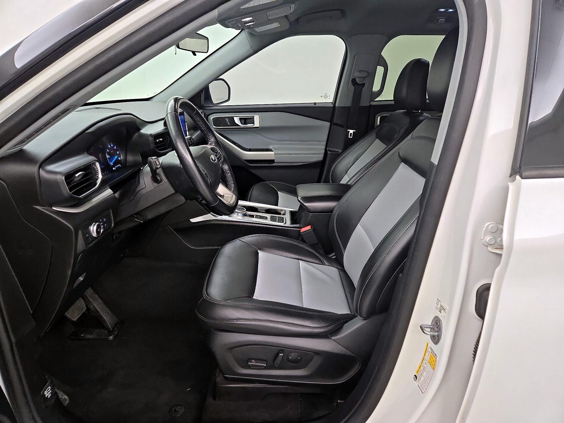 Thumbnail: 2022 Ford Explorer - 11