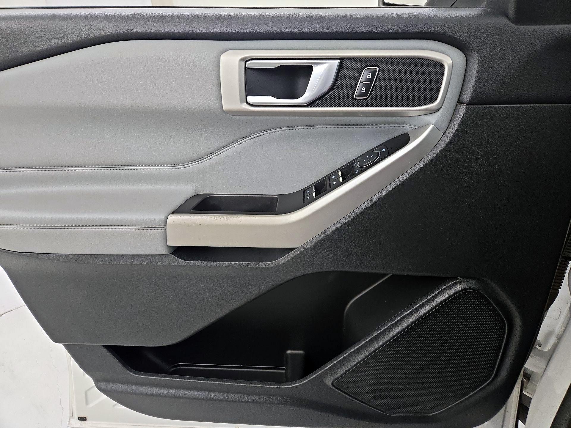 Thumbnail: 2022 Ford Explorer - 12