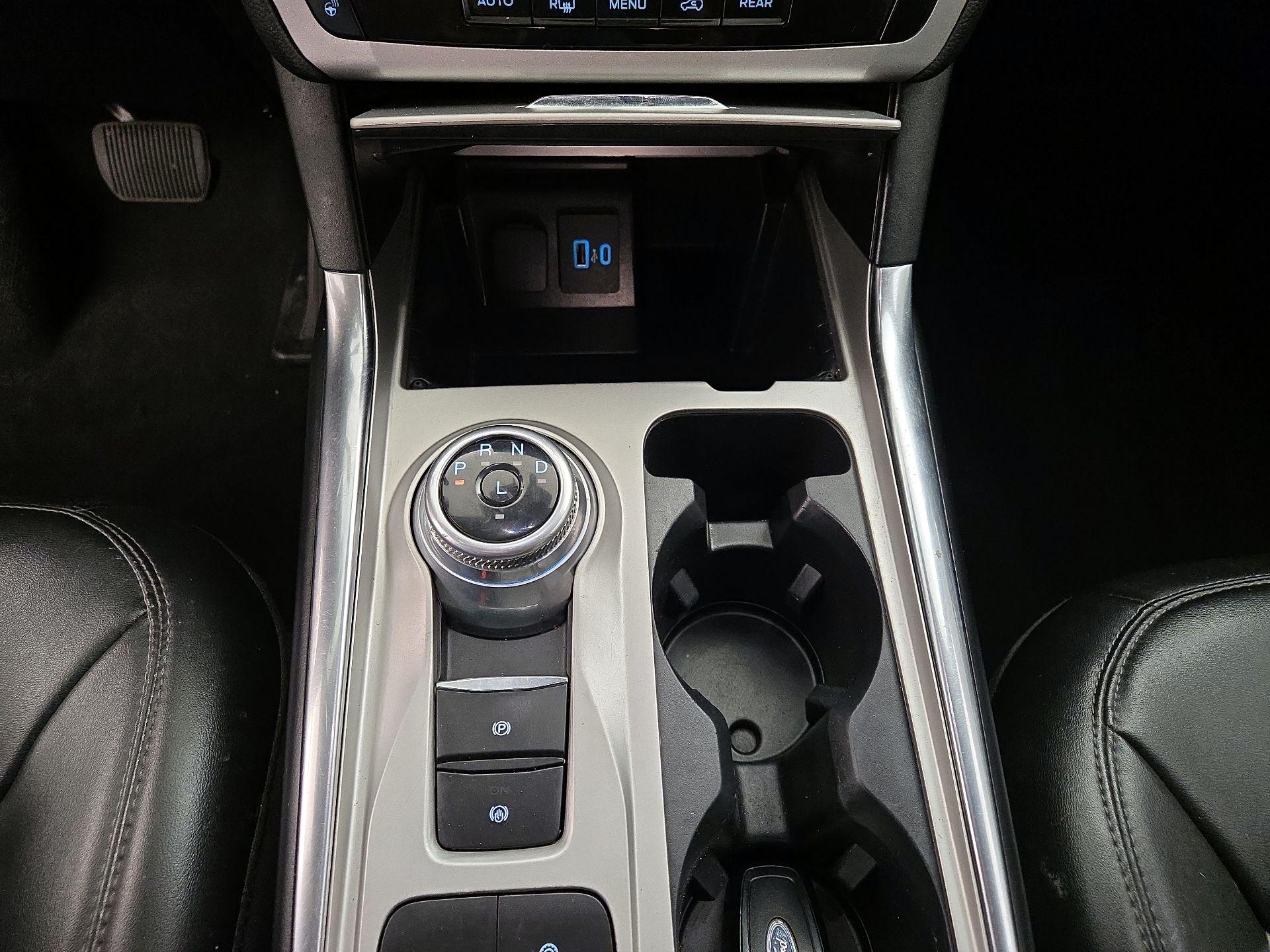 Thumbnail: 2022 Ford Explorer - 17