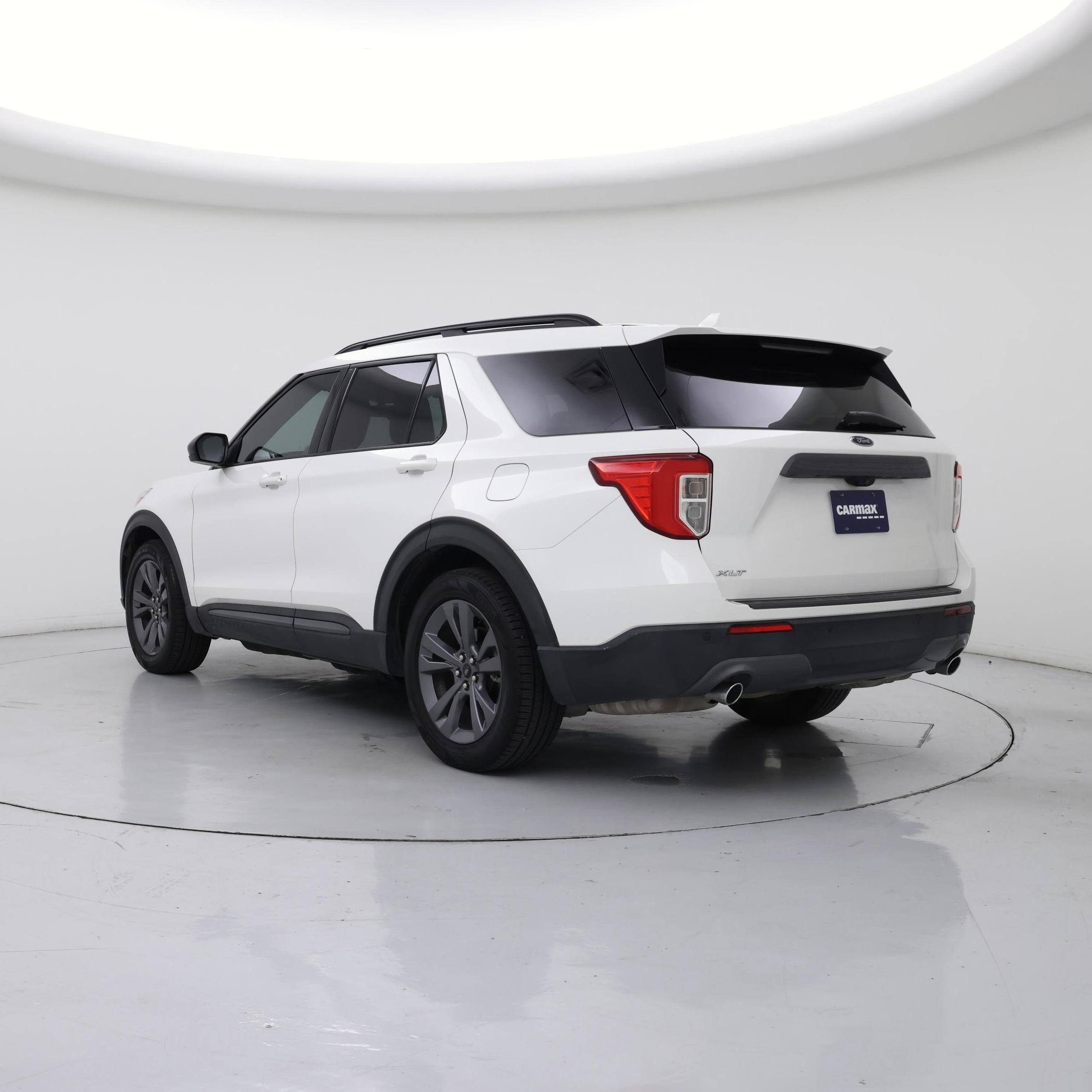 Thumbnail: 2022 Ford Explorer - 2