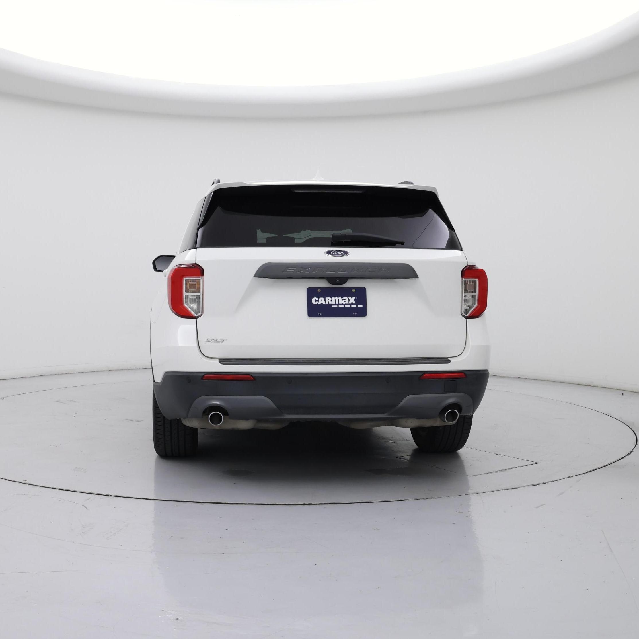 Thumbnail: 2022 Ford Explorer - 6