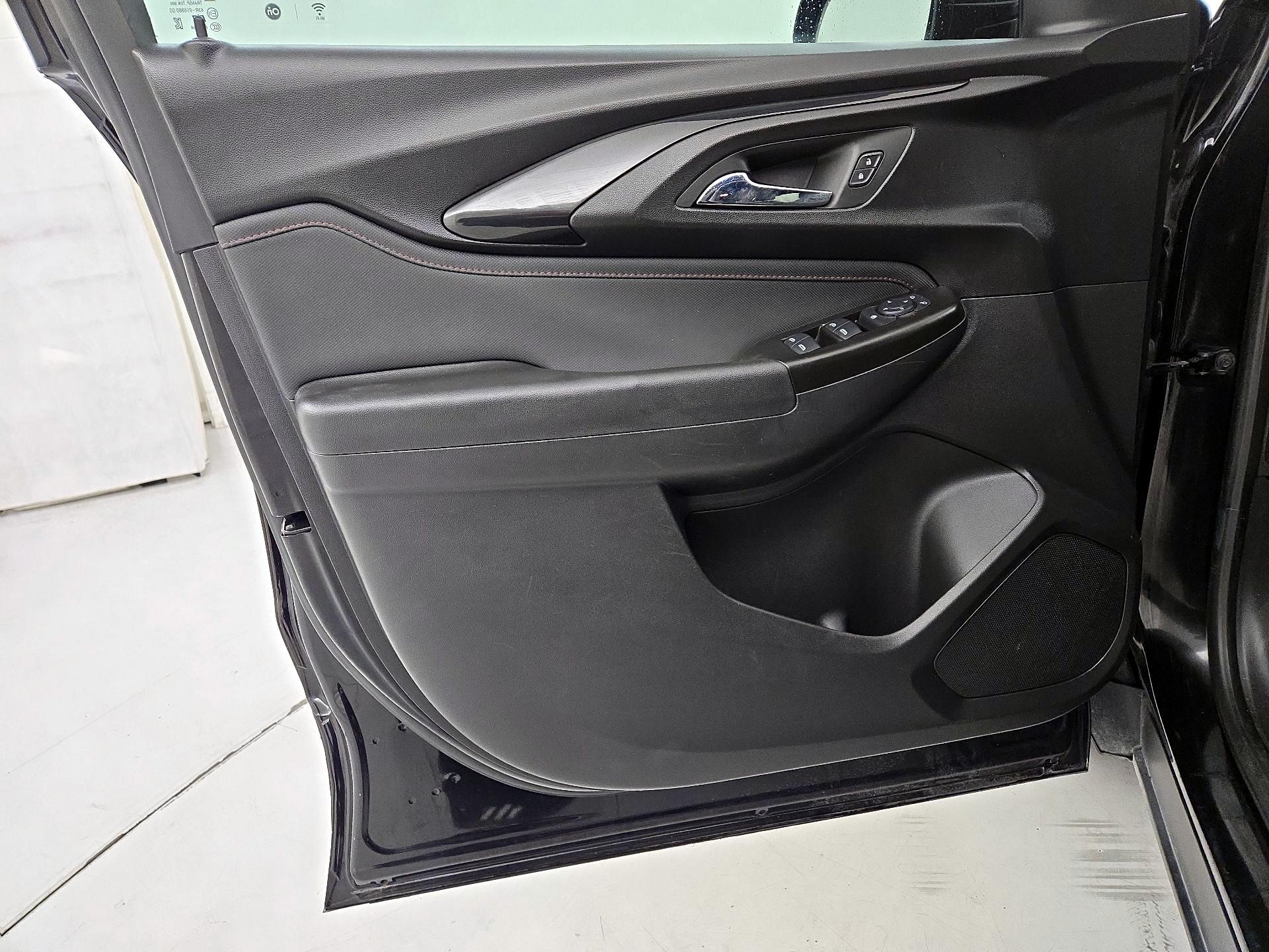 Thumbnail: 2022 Chevrolet TrailBlazer - 12