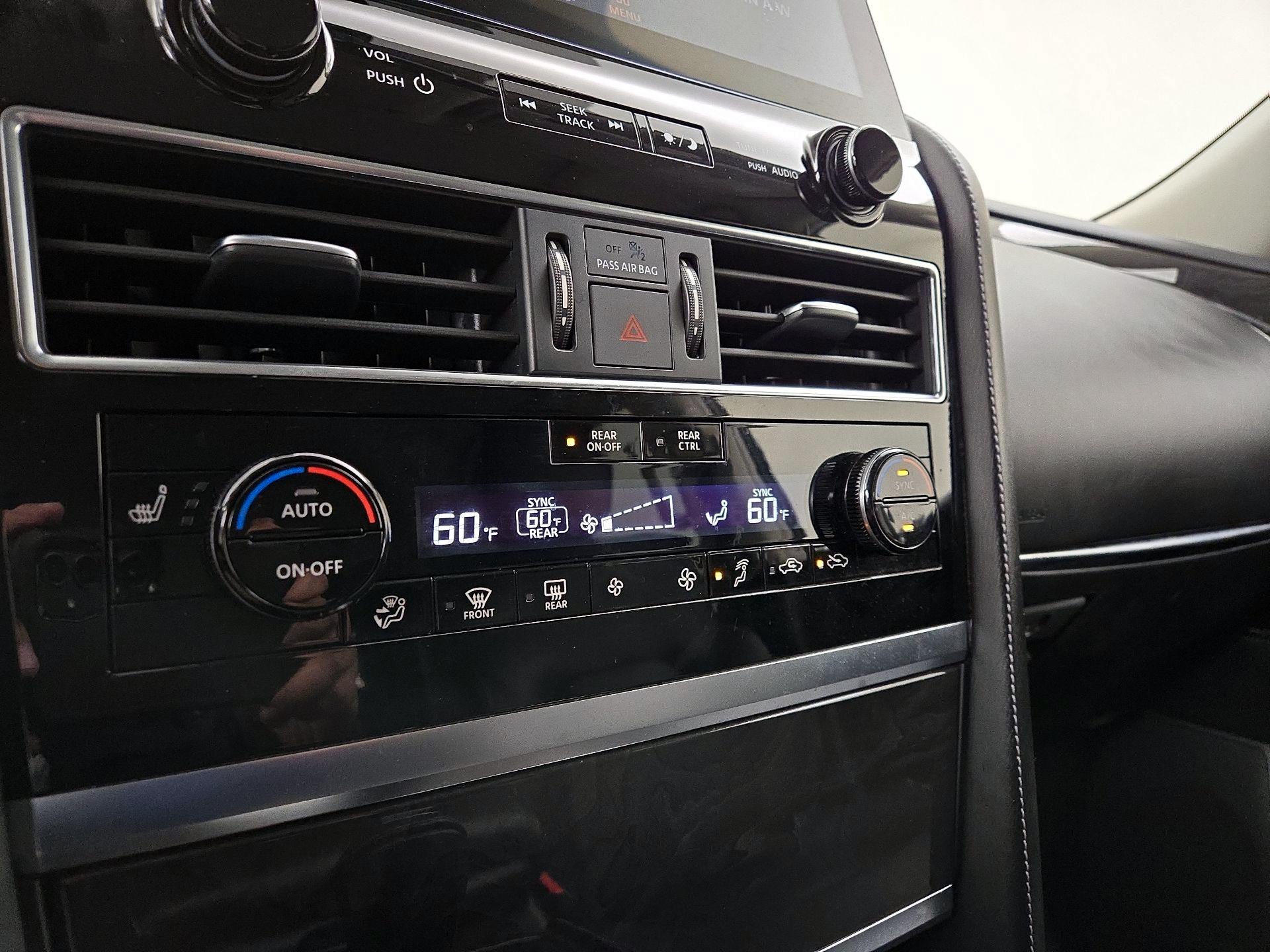 Thumbnail: 2024 INFINITI QX80 - 16